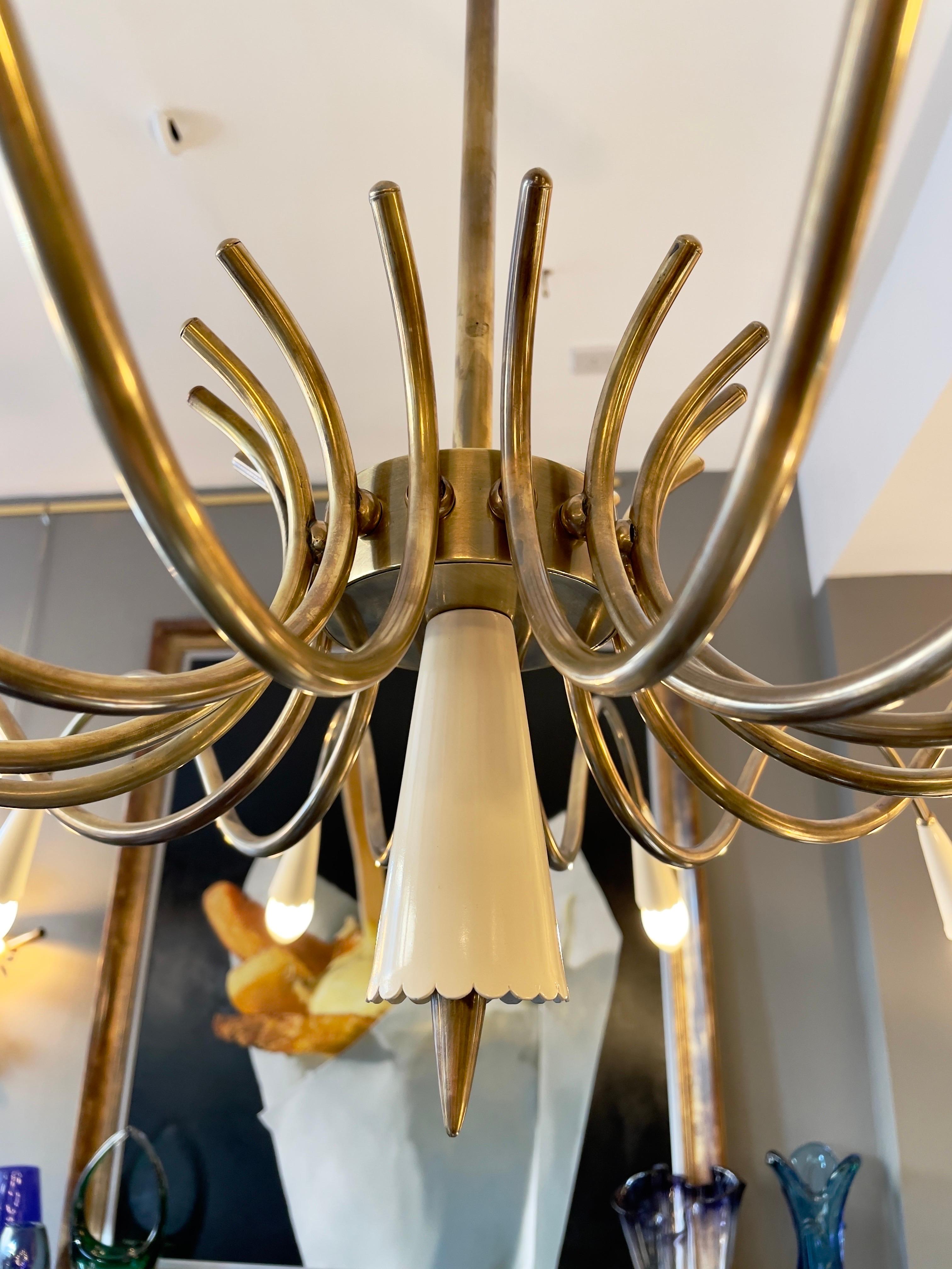 Large Italian Mid Century Brass Spider Chandelier For Sale 1