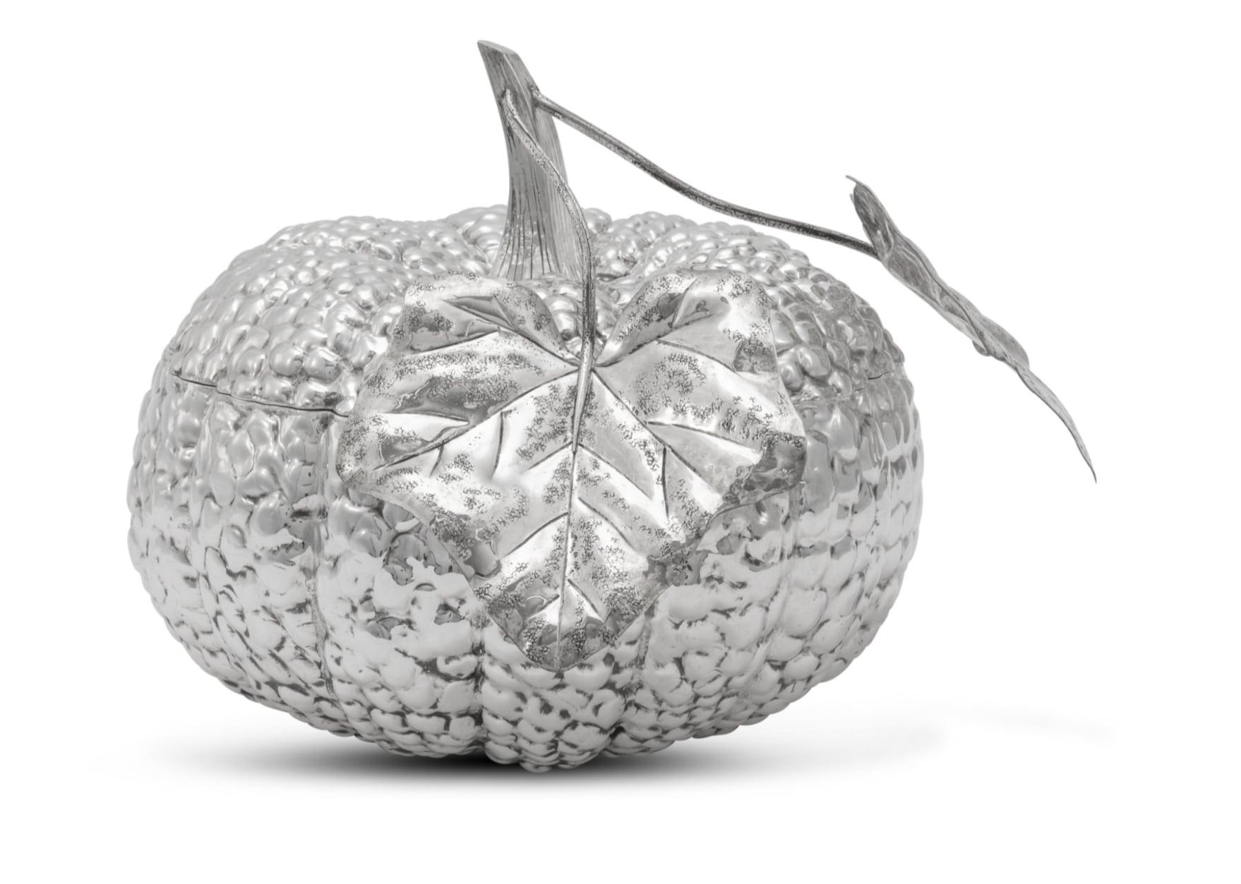20th Century A Large Italian Silver Pumpkin Soup Tureen and Ladle by Mario Buccellati, Milan For Sale