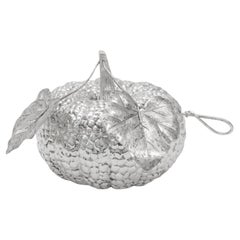Gran sopera y cucharón de calabaza italianos de plata de Mario Buccellati, Milán