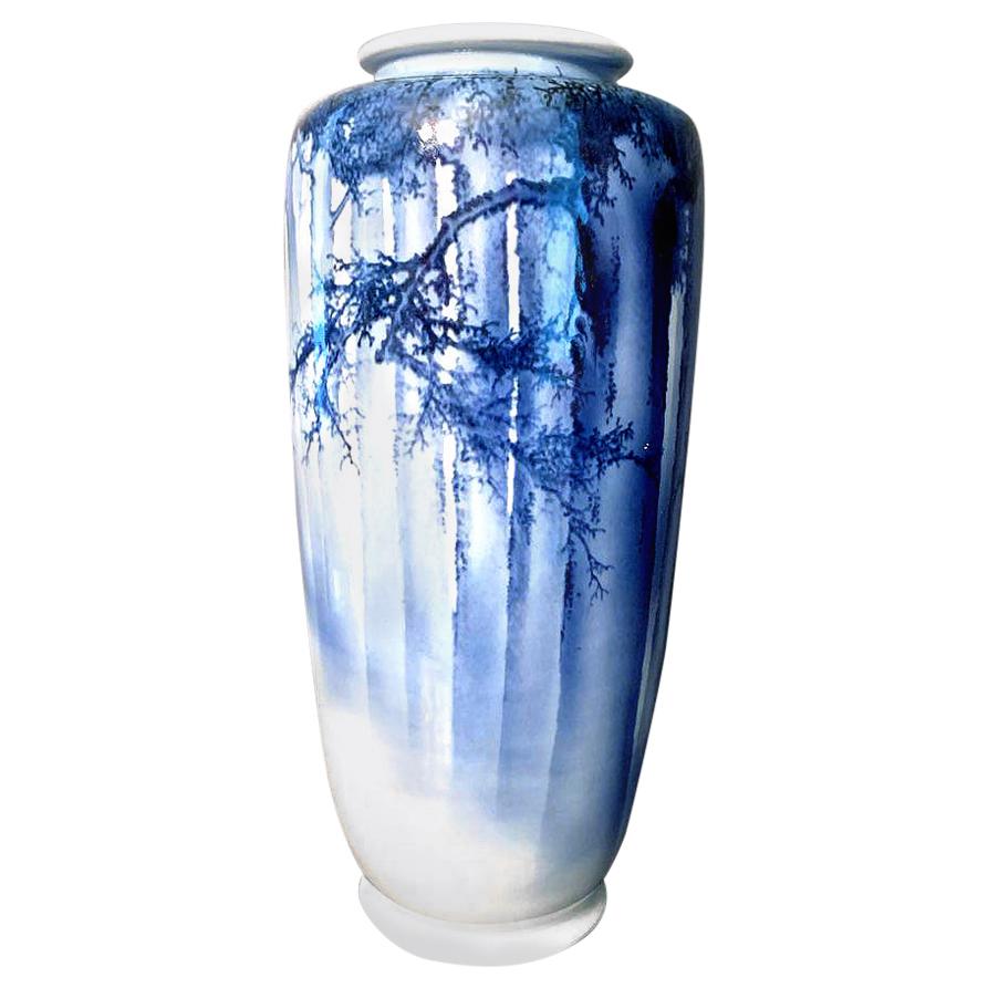 Large Japanese Blue and White Vase by Mazuku Kozan Meiji Period For Sale