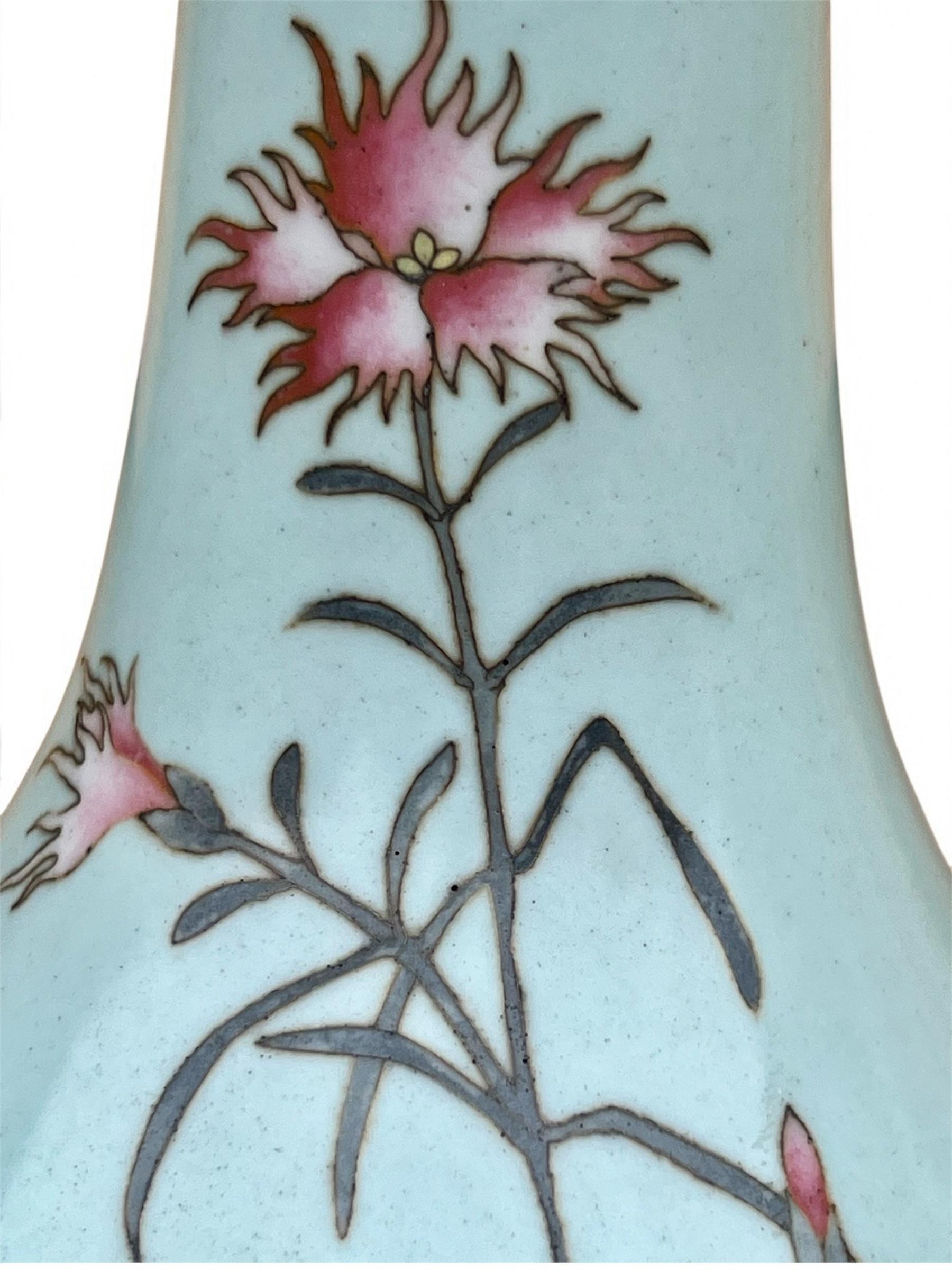 Un grande vaso a bottiglia giapponese in smalto cloisonné nello stile di Namikawa Sōsuke in vendita 4