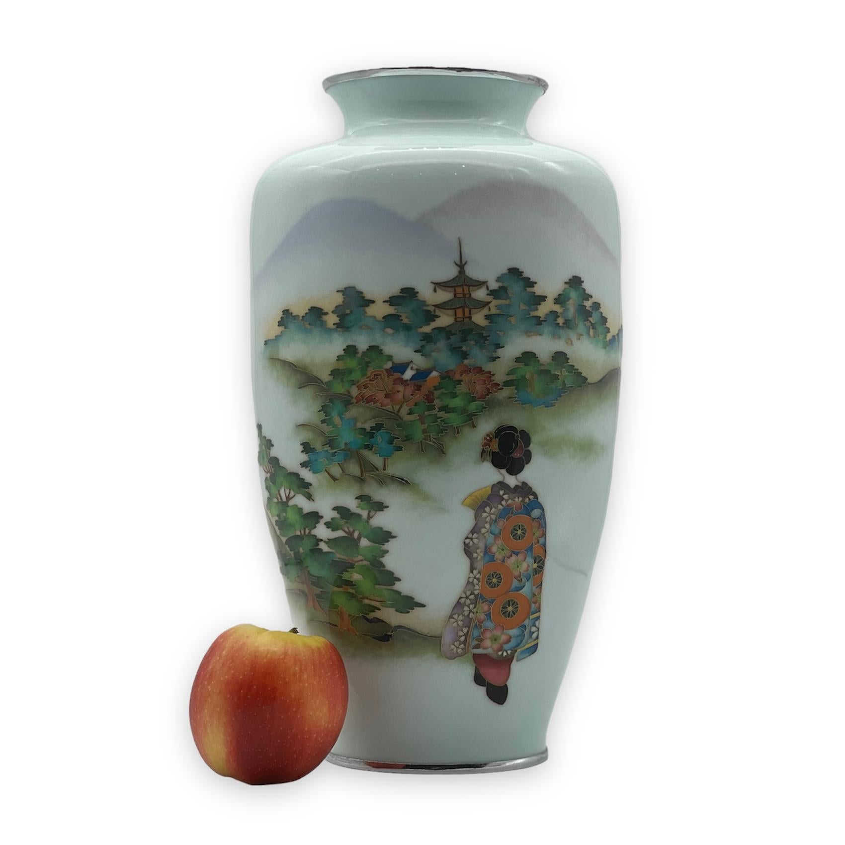 20th Century A Large Japanese Cloisonne Enamel vase attributed to Ando Jubei For Sale