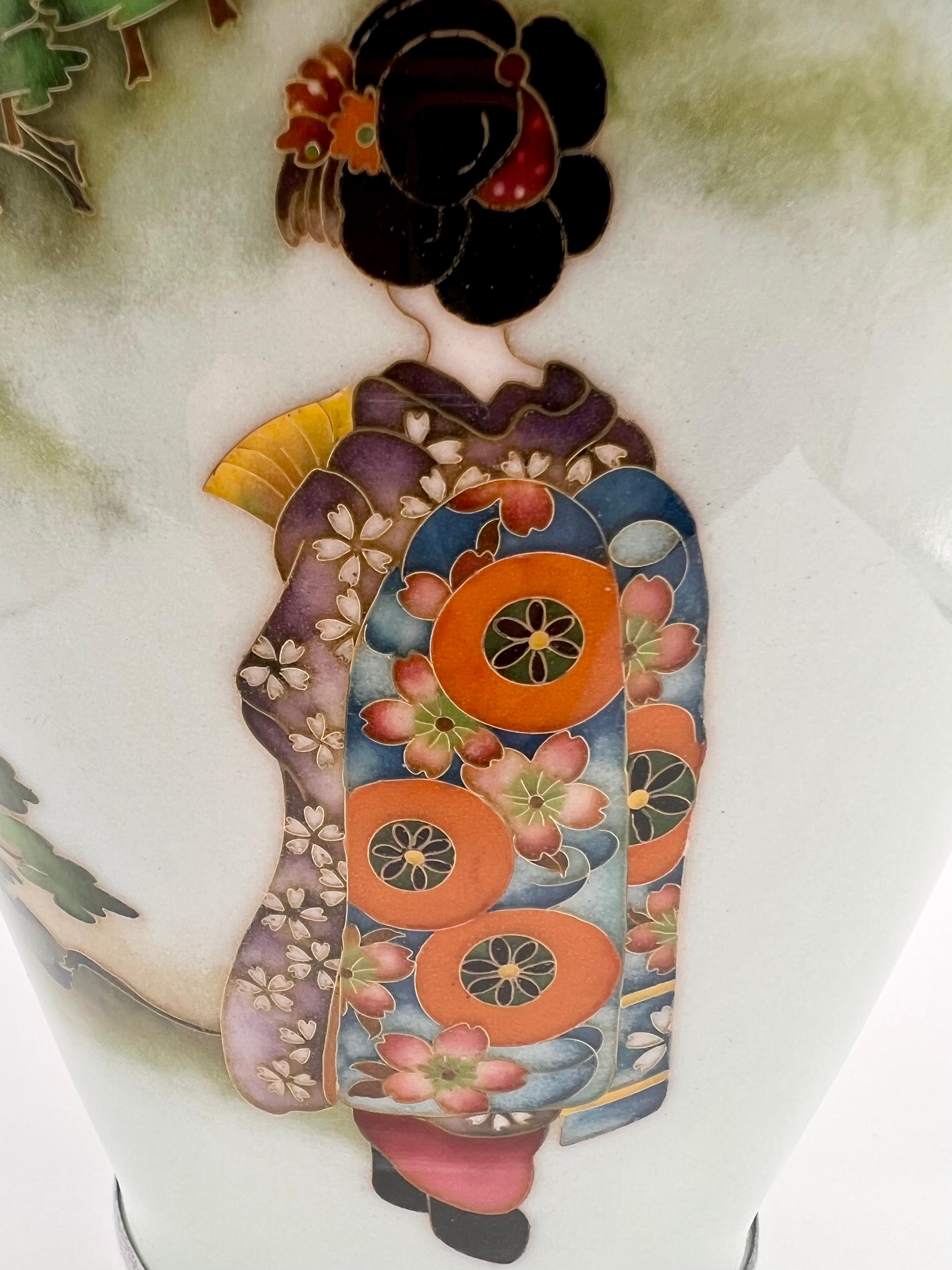 Un grand vase japonais en émail cloisonné attribué à Ando Jubei en vente 1