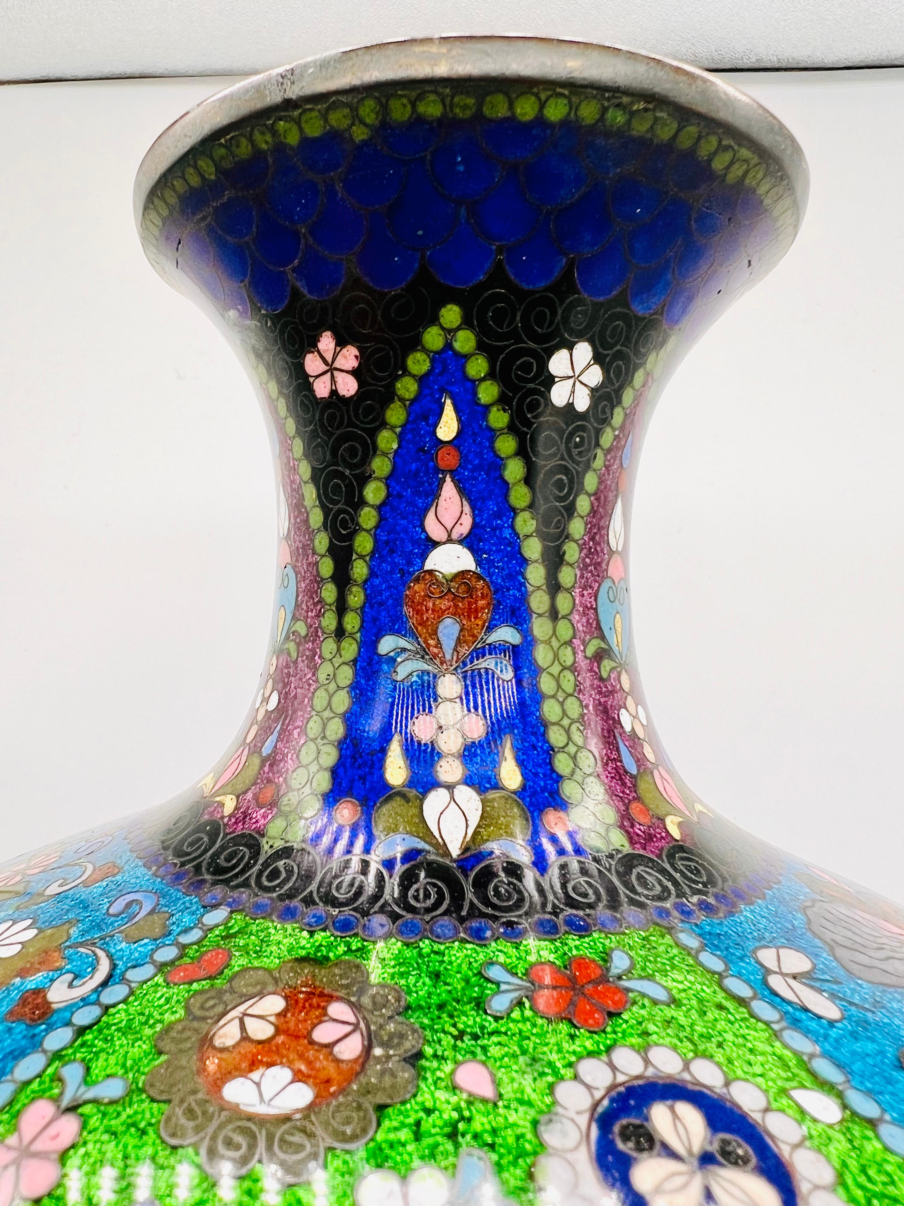 Gran jarrón balaustre japonés Ginbari de cloisonné . Periodo Meiji. en venta 4