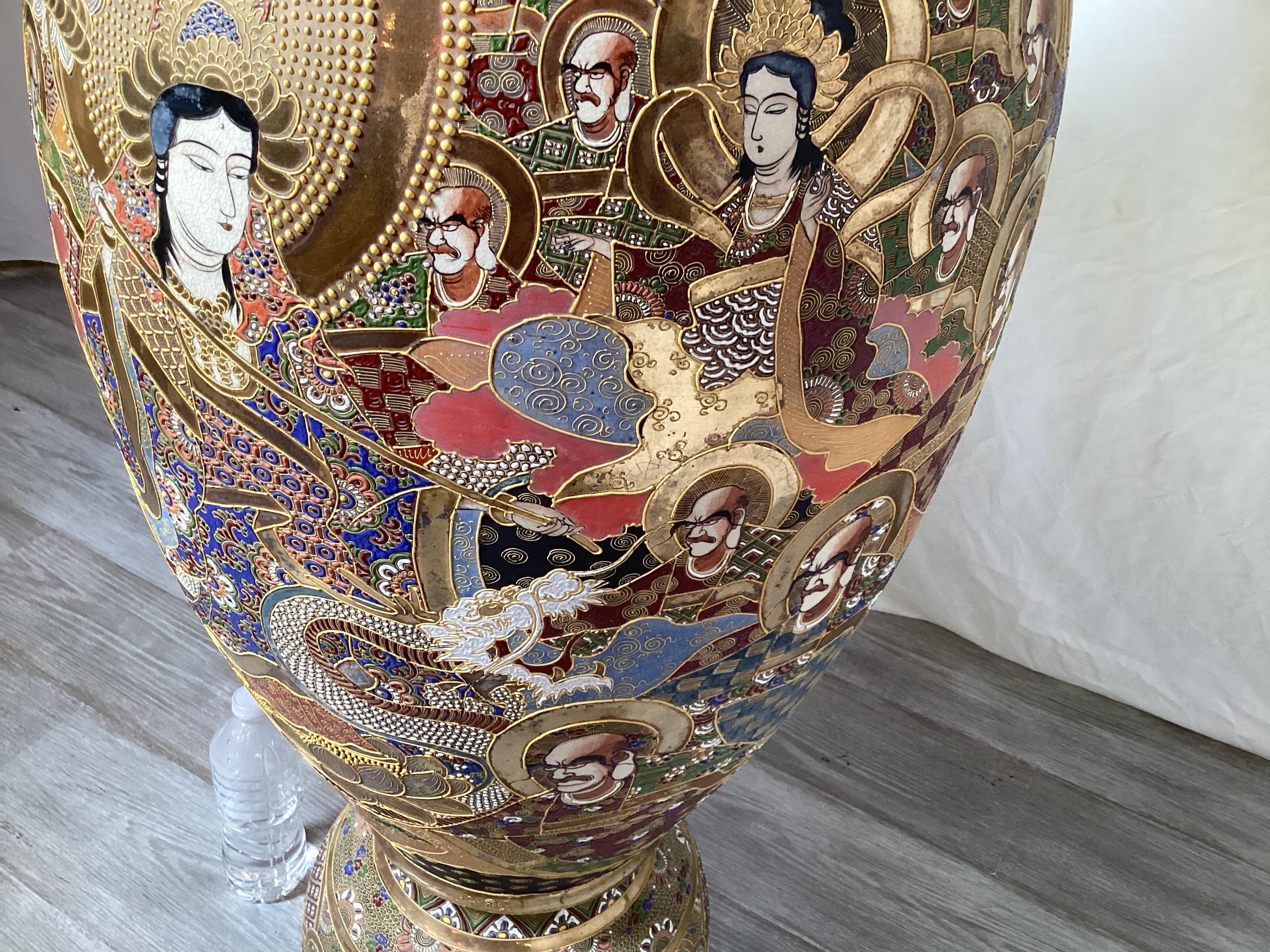 A Large Japanese Satsuma Palace Vase 2