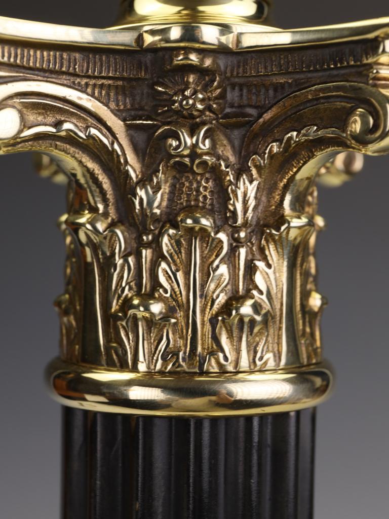 A Large Late 19th Century British Corinthian Column Table Lamp For Sale 10
