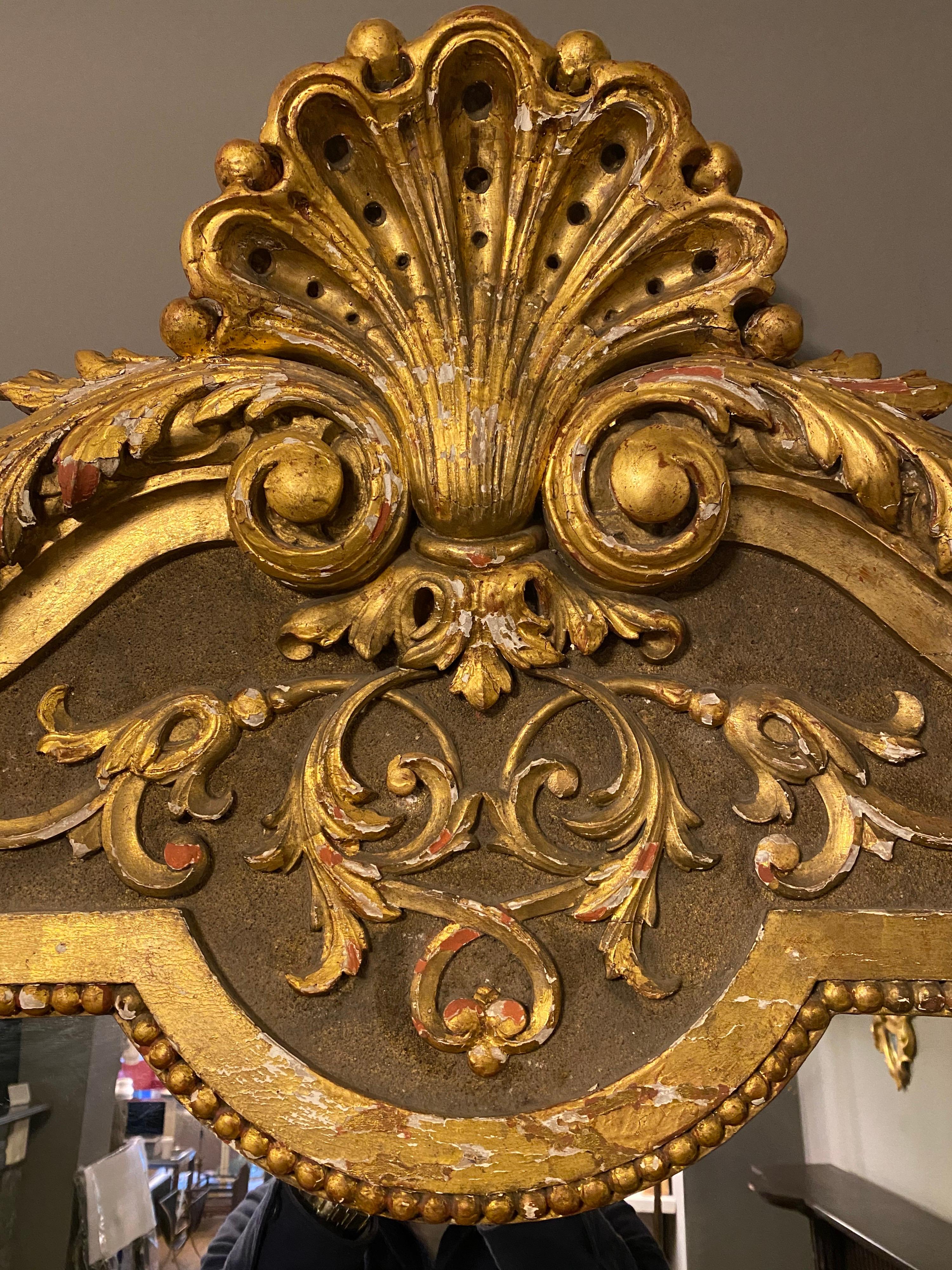 Grand miroir français de la fin du XIXe siècle, doré à l'or en vente 5