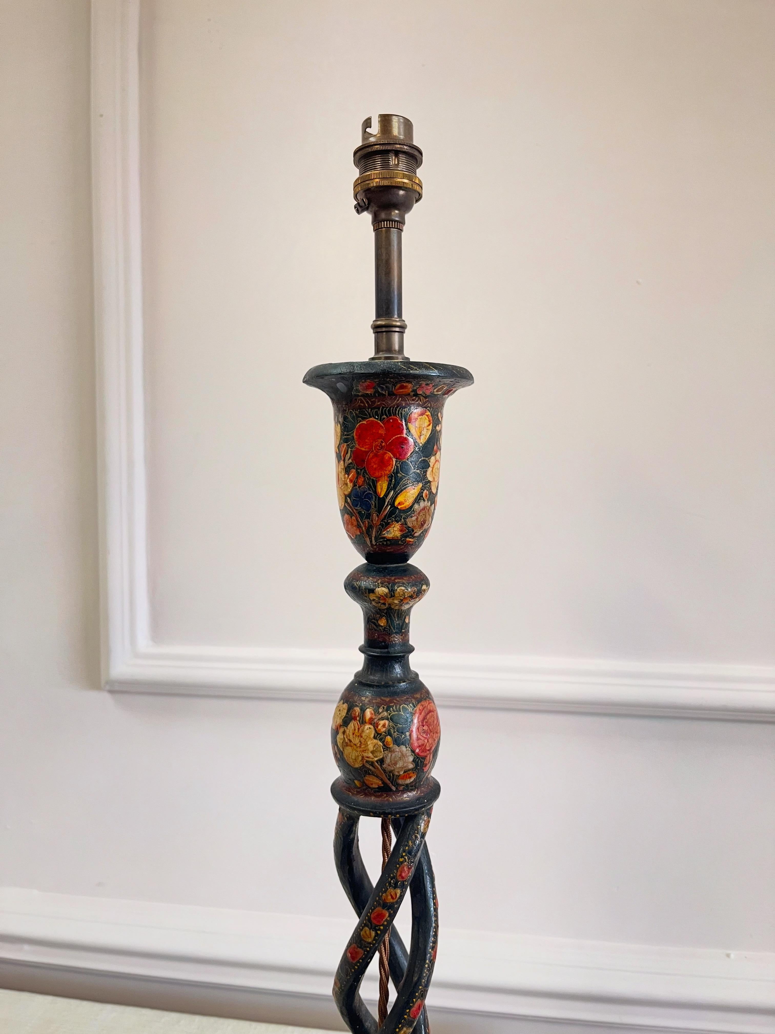 Grande lampe cachemirienne de la fin du XIXe siècle Excellent état - En vente à London, GB