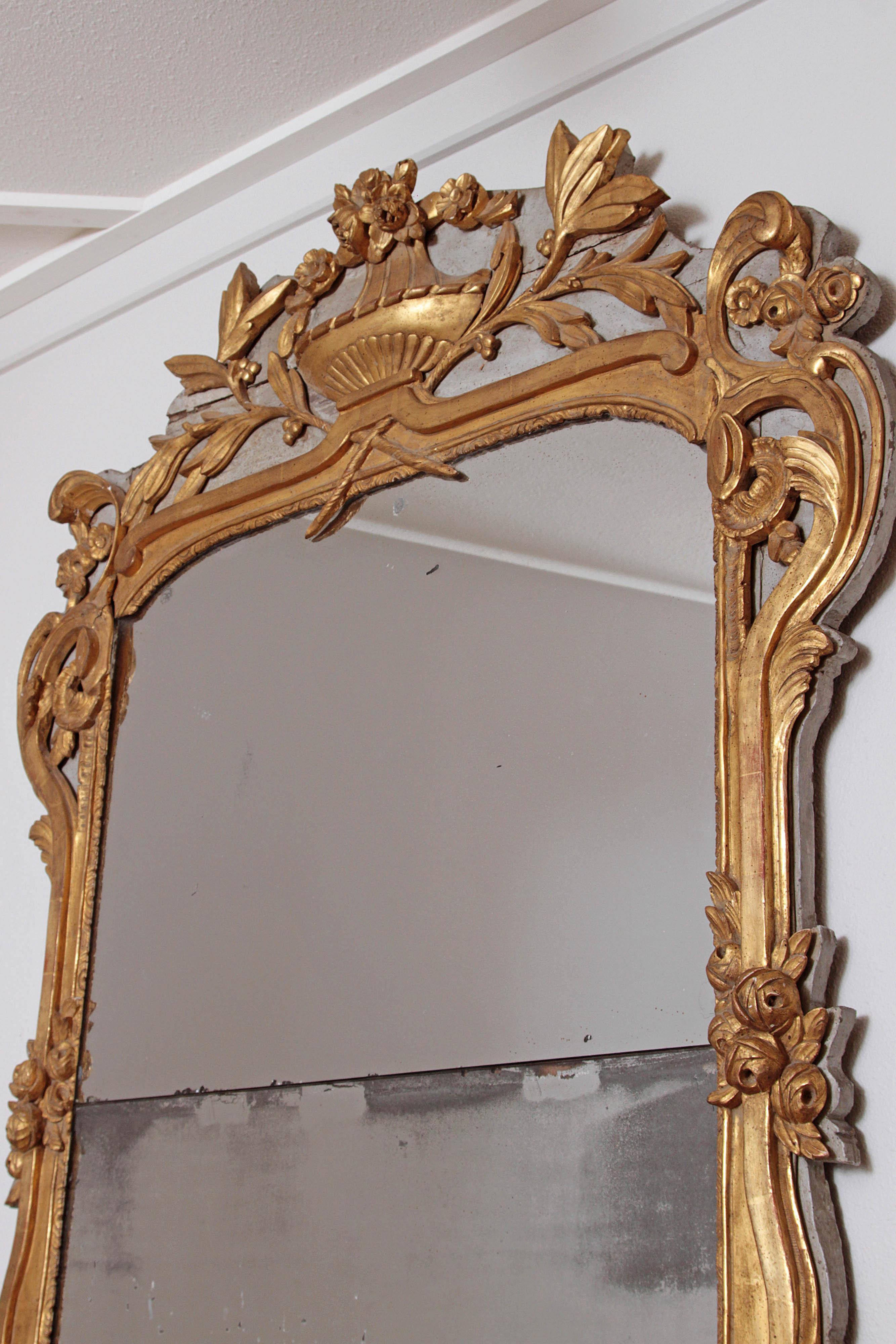 Large Louis XV Style Painted and Gilded Mirror 5