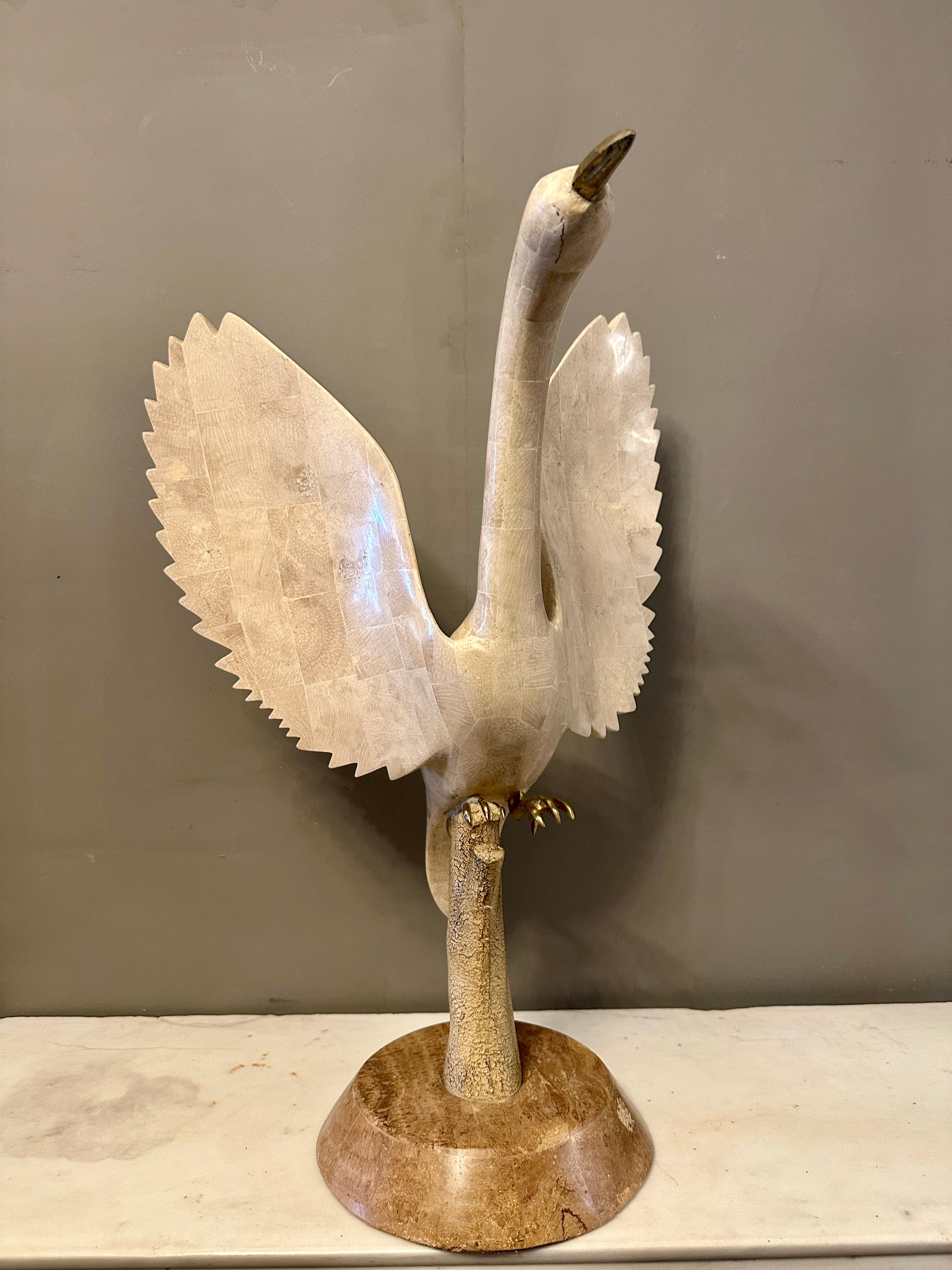 Una grande scultura di uccelli in marmo di Maitland Smith in vendita 5