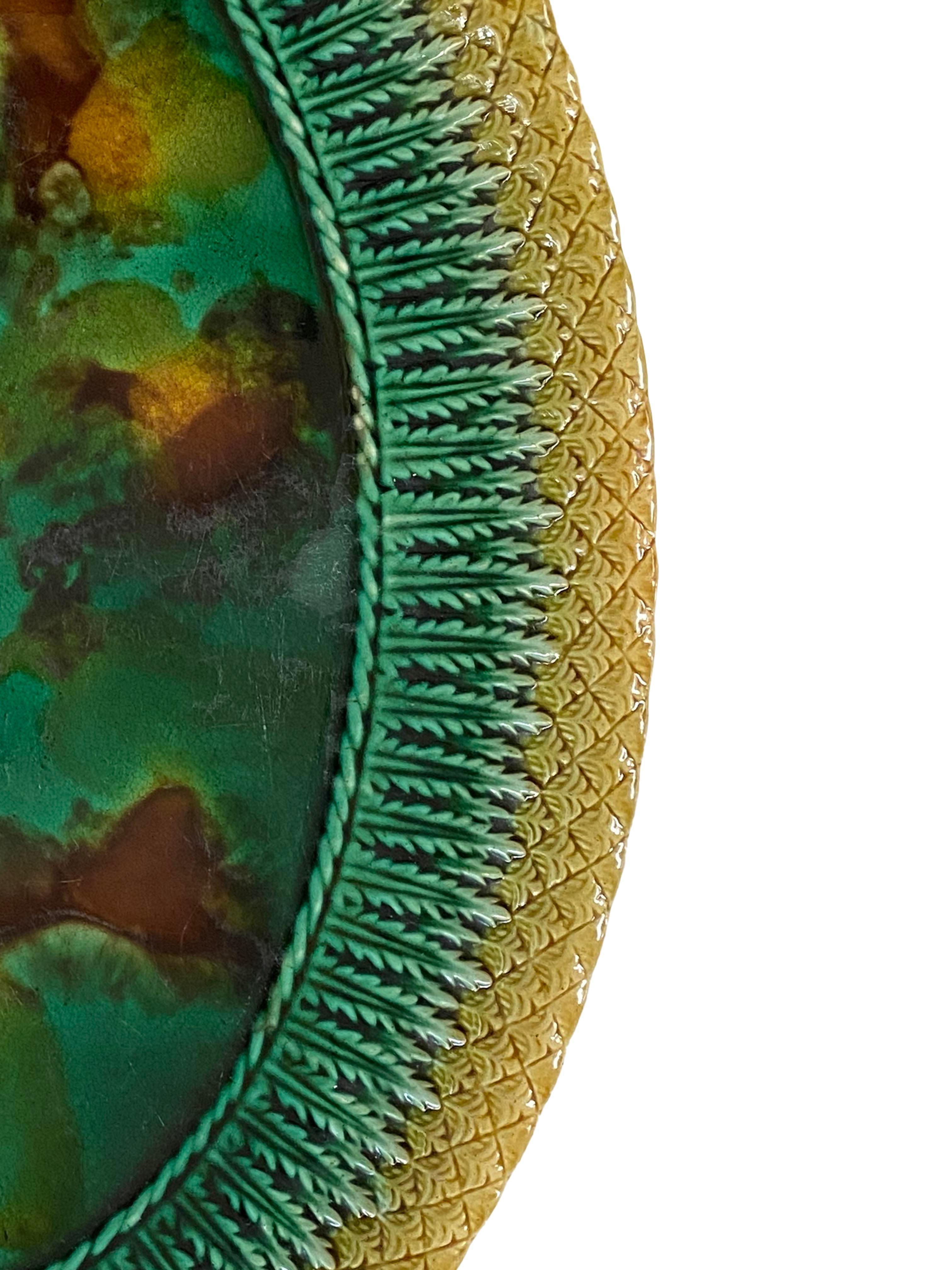 Eine große Majolika-Servierplatte aus dem Besitz von Brooke Astor (Keramik) im Angebot