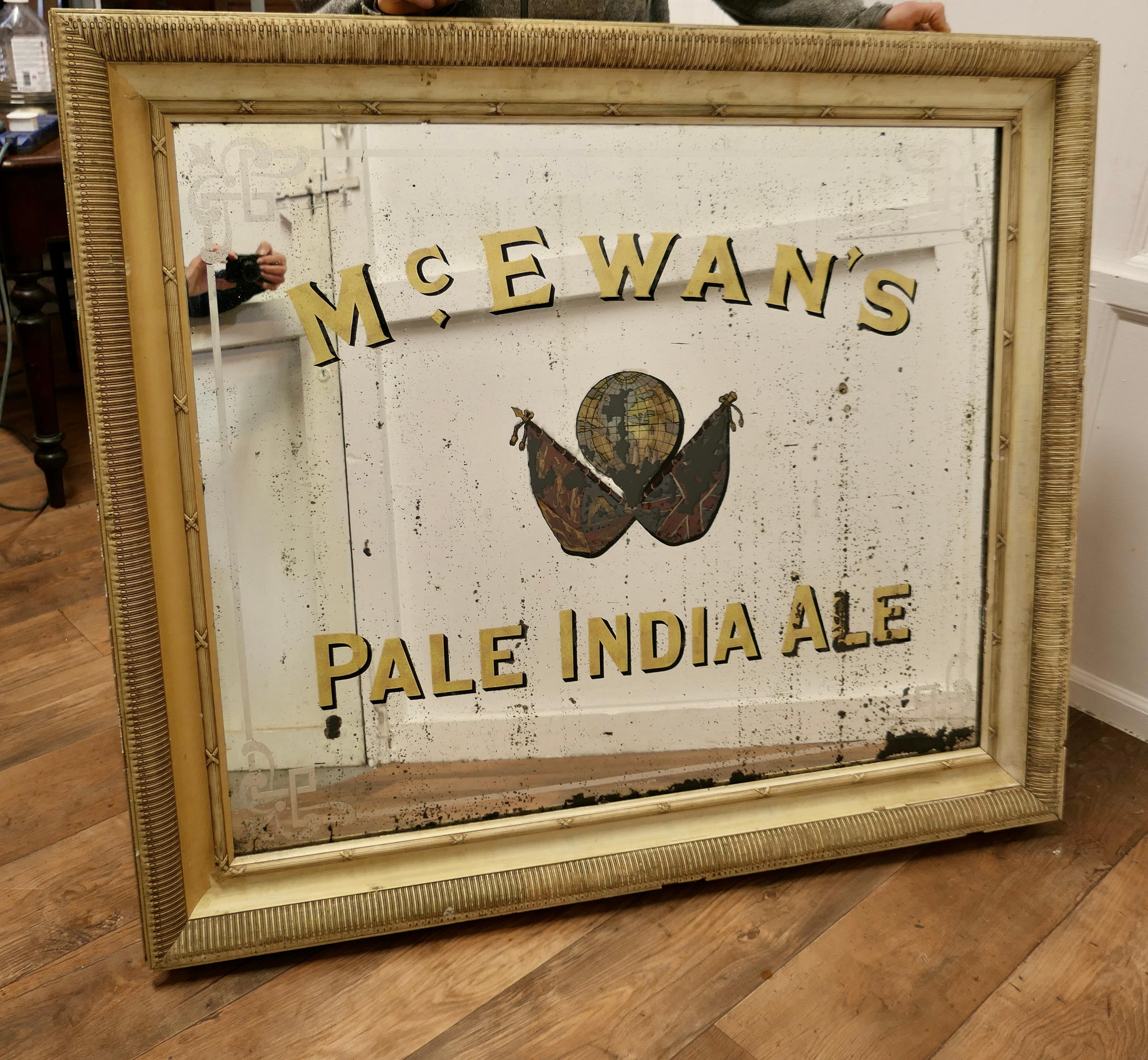 Grand miroir publicitaire pour la bière indienne McEwan's Pale, miroir d'enseigne de pub pour McEwans  Bon état - En vente à Chillerton, Isle of Wight