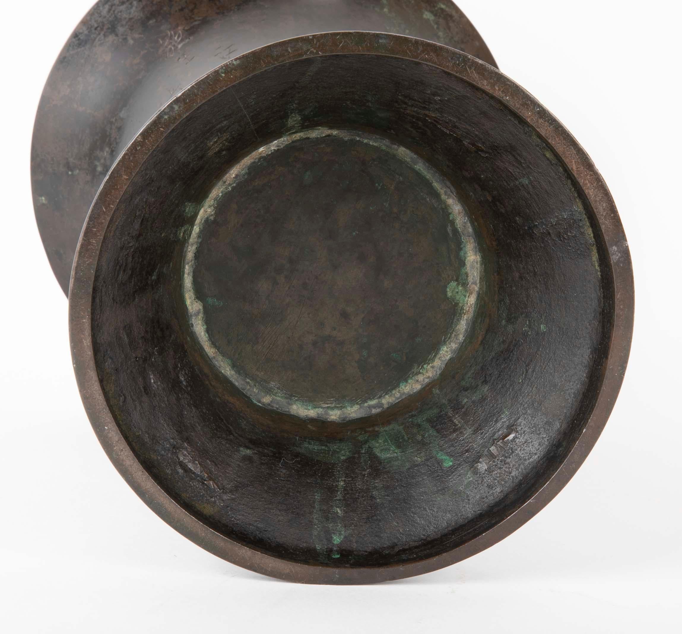 Large Meiji Period Patinated Japanese Bronze Vase 1