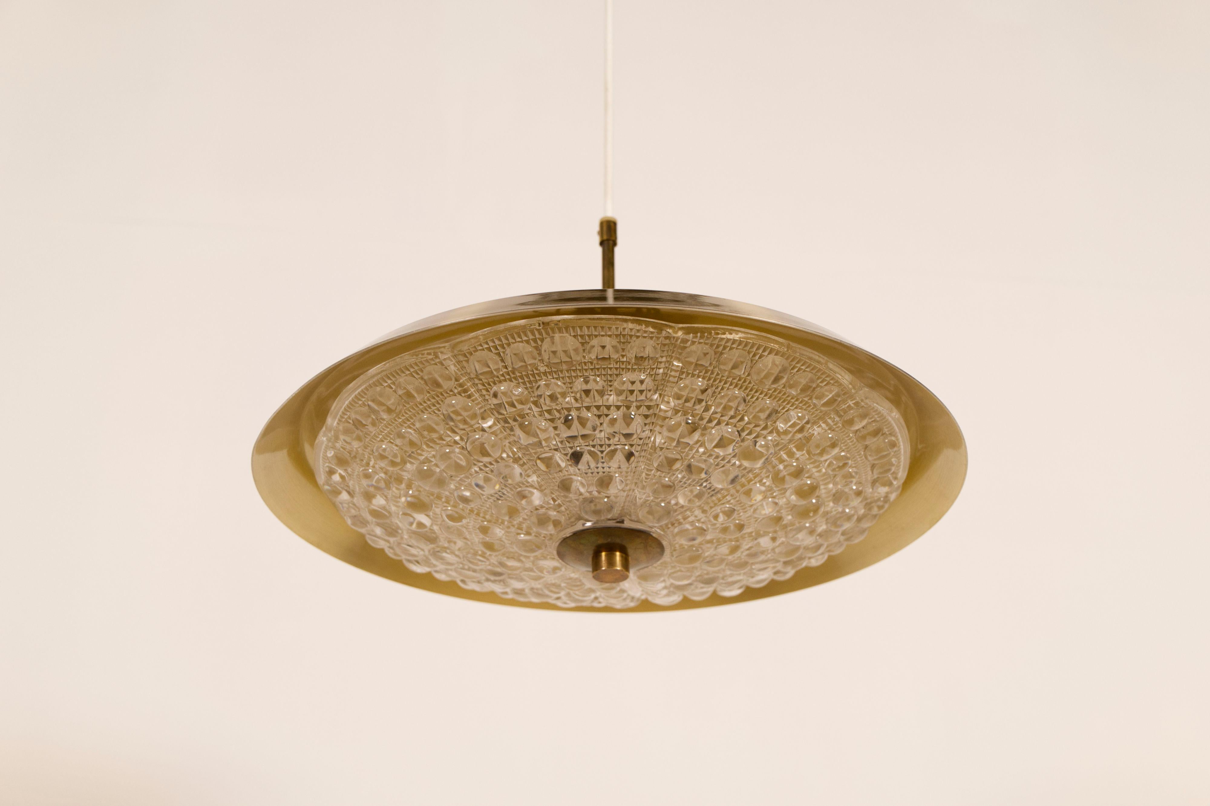 Plaqué Grande lampe suspendue en métal et verre 