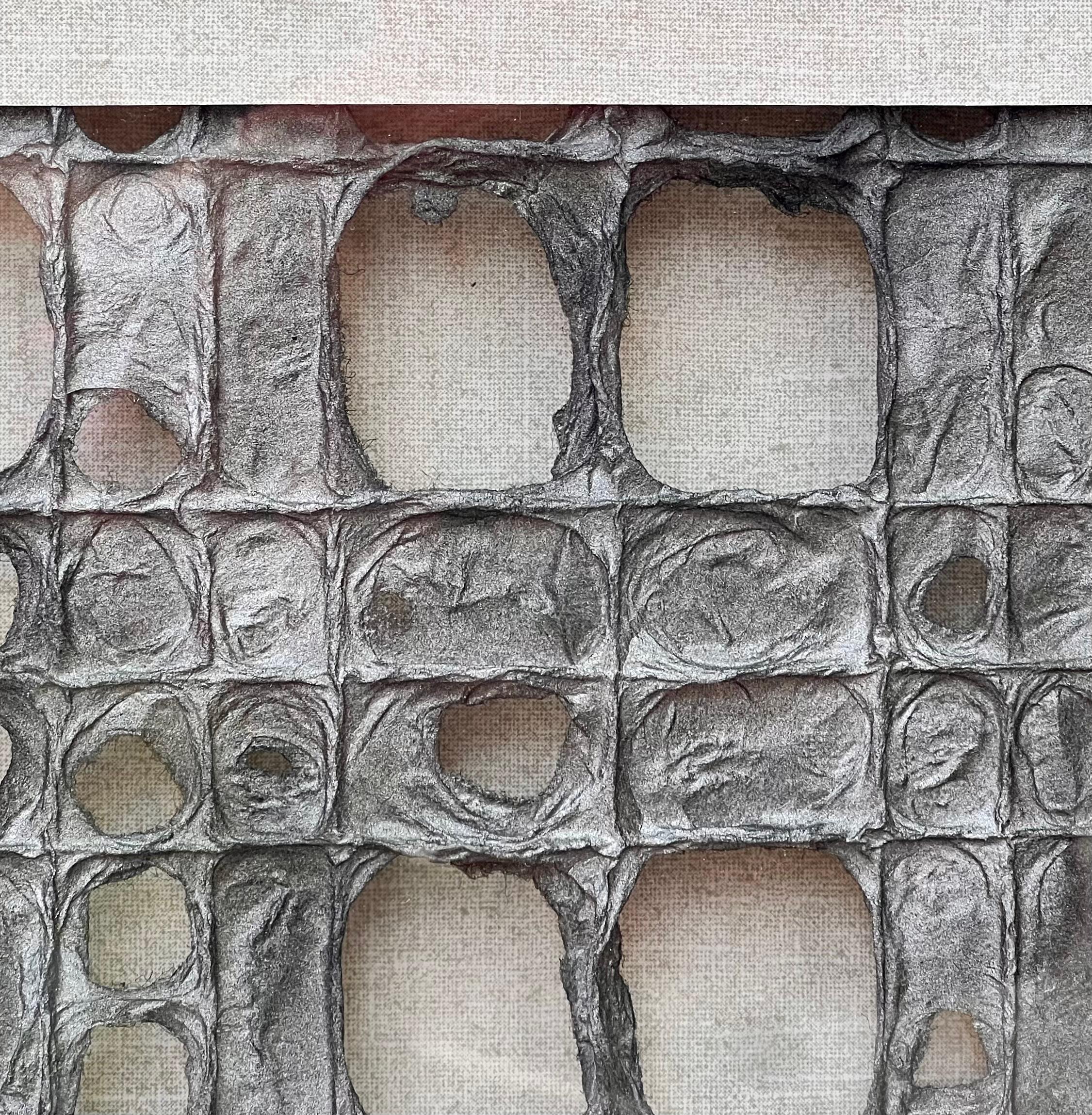 Grande œuvre d'art encadrée de fibres métalliques, prête à être accrochée, 20e siècle en vente 10