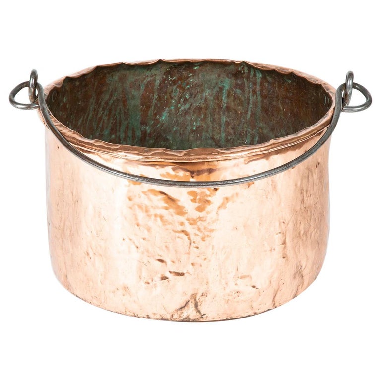 Large Mid19th Century Copper Pot with Iron Handle For Sale at 1stdibs
