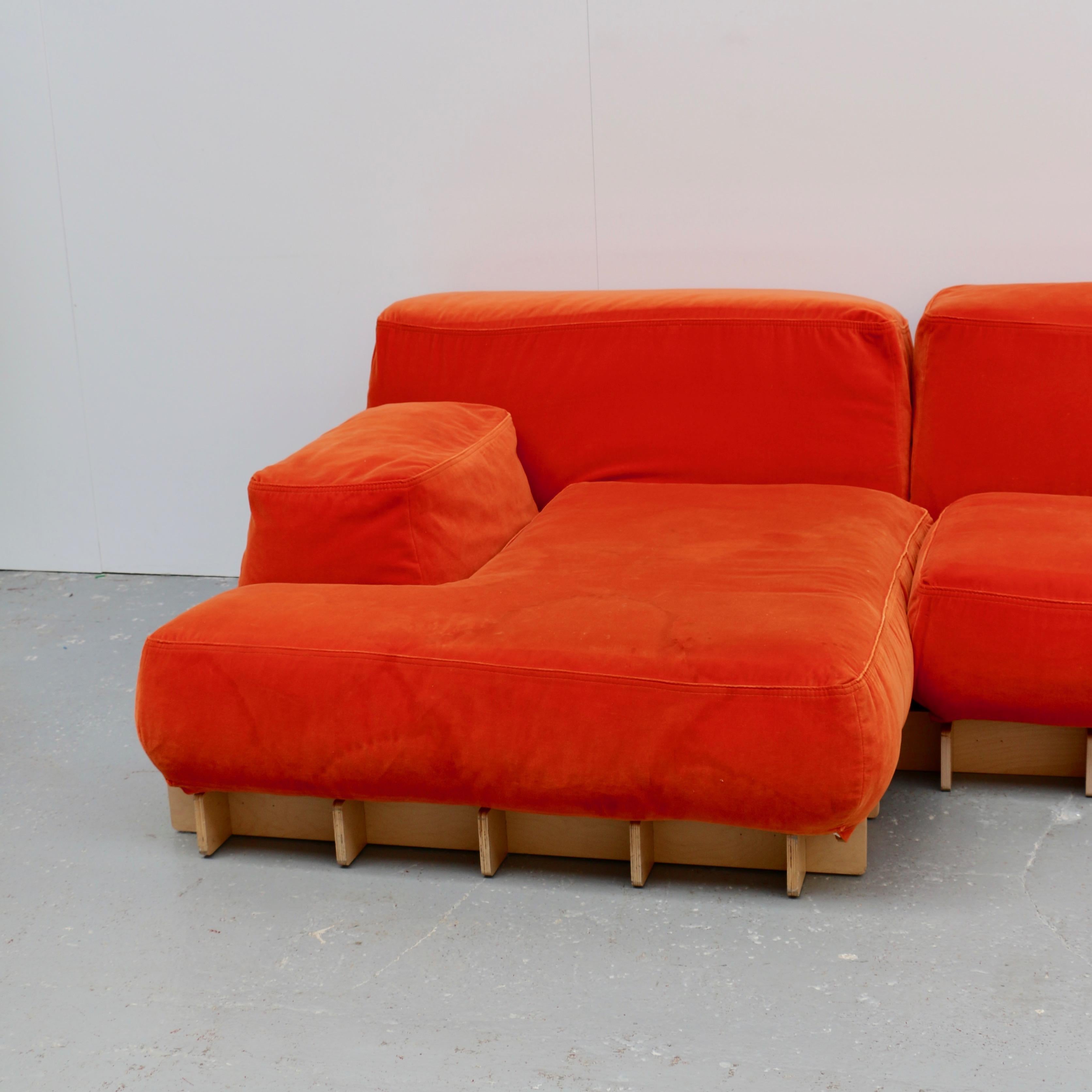 XXIe siècle et contemporain Grand canapé modulaire en velours orange, Italie, années 2000 en vente
