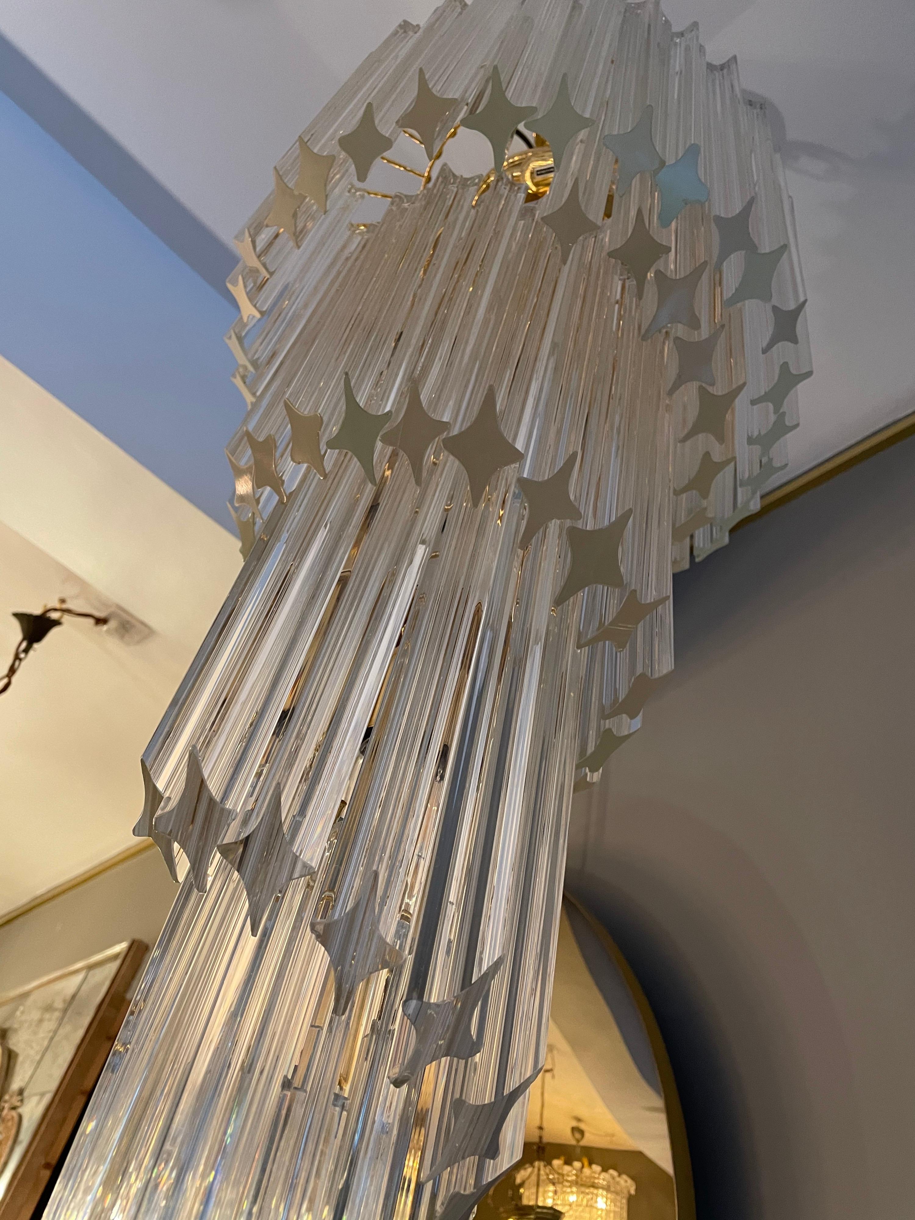 Large Murano Spiral Chandelier In Good Condition In London, GB