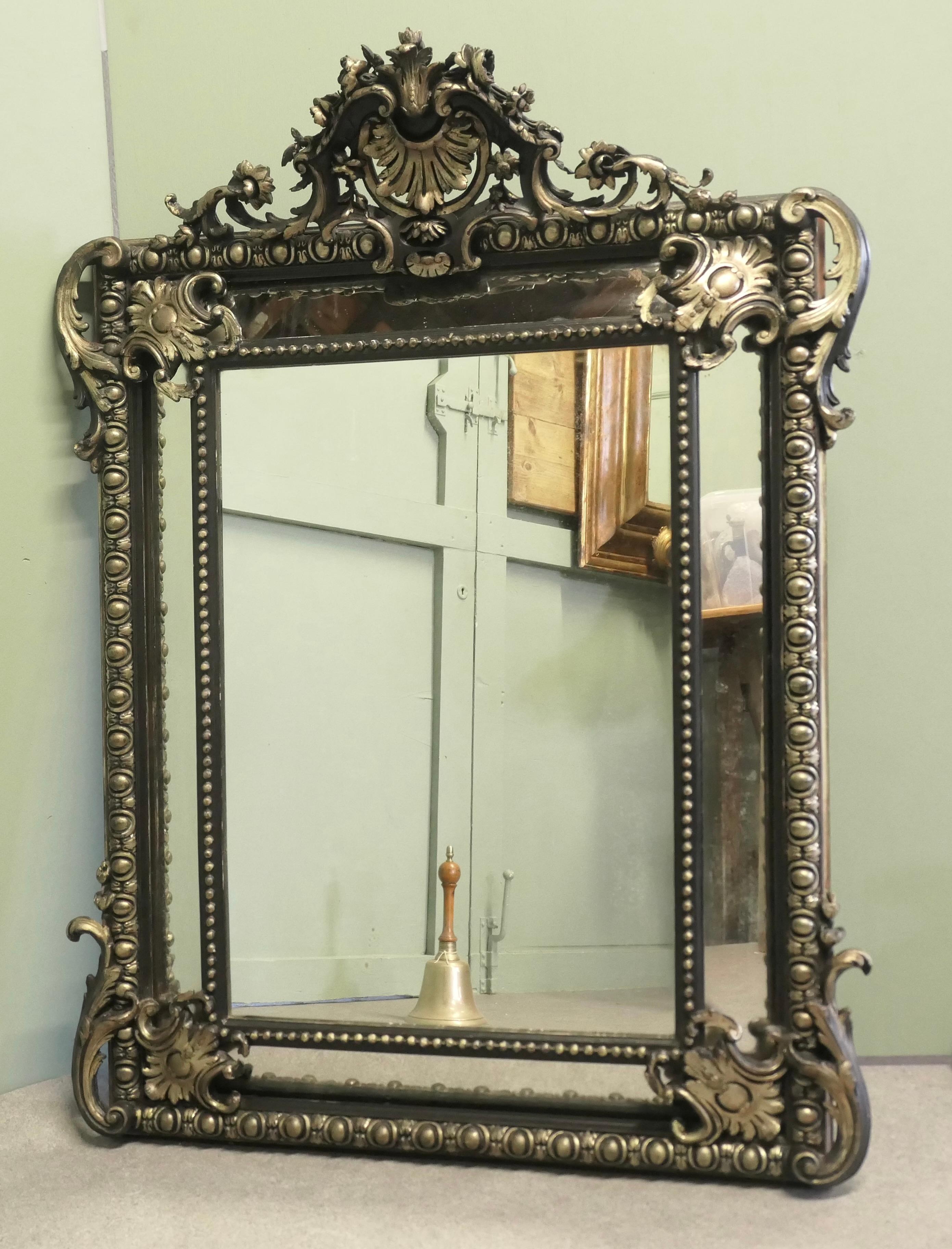 Un grande specchio a cuscino francese di Napoleone III In condizioni buone in vendita a Godshill, Isle of Wight