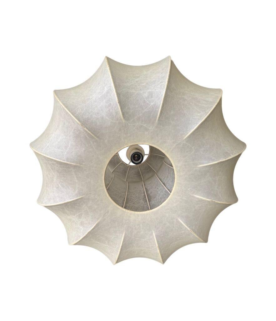 A large orignal 1960s cocoon light by Achille Castiglioni for Flos For Sale 12