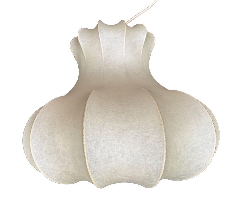 A large orignal 1960s cocoon light by Achille Castiglioni for Flos For Sale 13