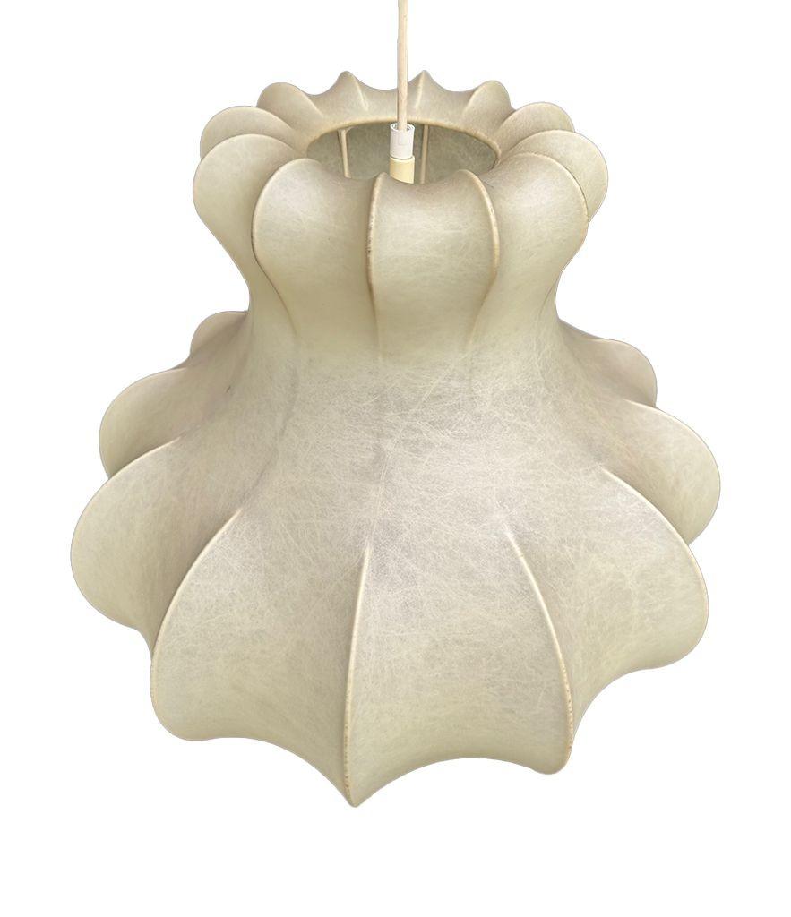Mid-20th Century A large orignal 1960s cocoon light by Achille Castiglioni for Flos For Sale
