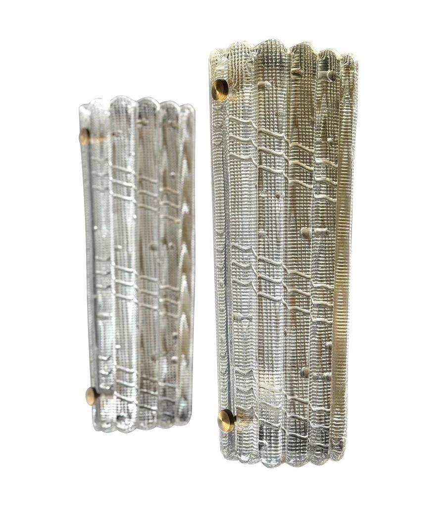Un gran par de apliques de cristal y latón Orrefors de los años 60, de Carl Fagerlund en venta 4