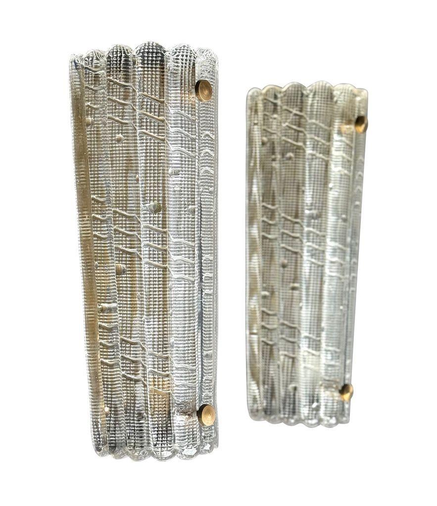 Un gran par de apliques de cristal y latón Orrefors de los años 60, de Carl Fagerlund en venta 6