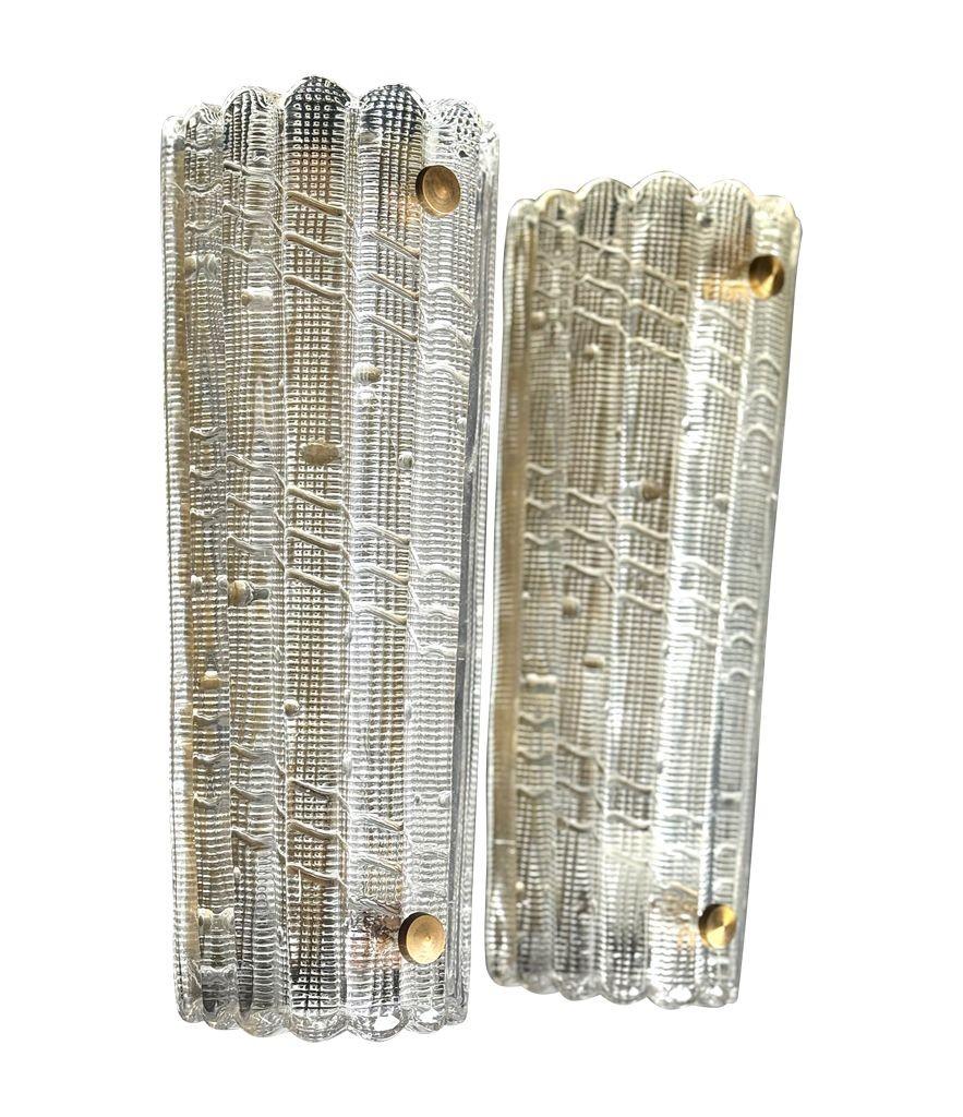 Un gran par de apliques de cristal y latón Orrefors de los años 60, de Carl Fagerlund Latón en venta