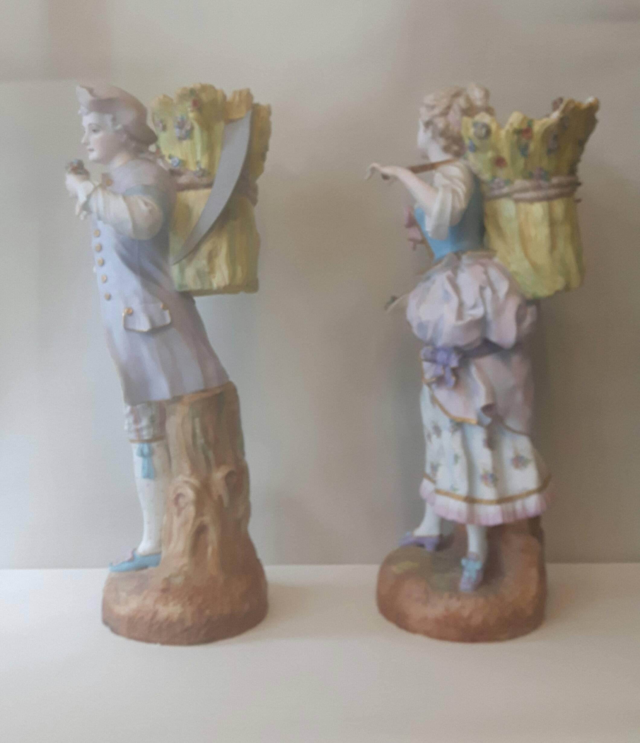 Autre Grande paire de figurines biscuits françaises du 19ème siècle en vente