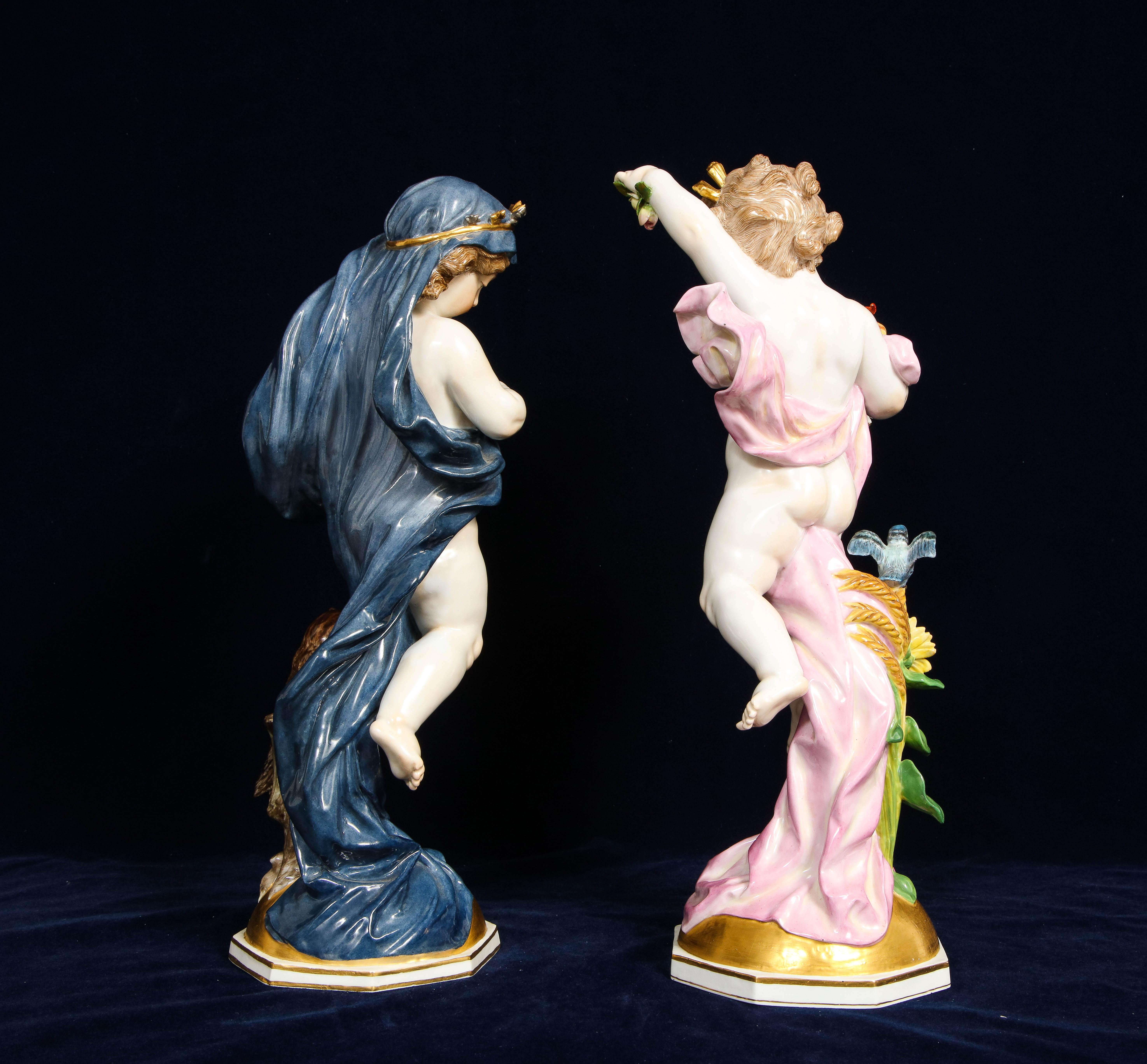 Peint à la main Grande paire de figurines de Putti en porcelaine de Meissen du 19e siècle 