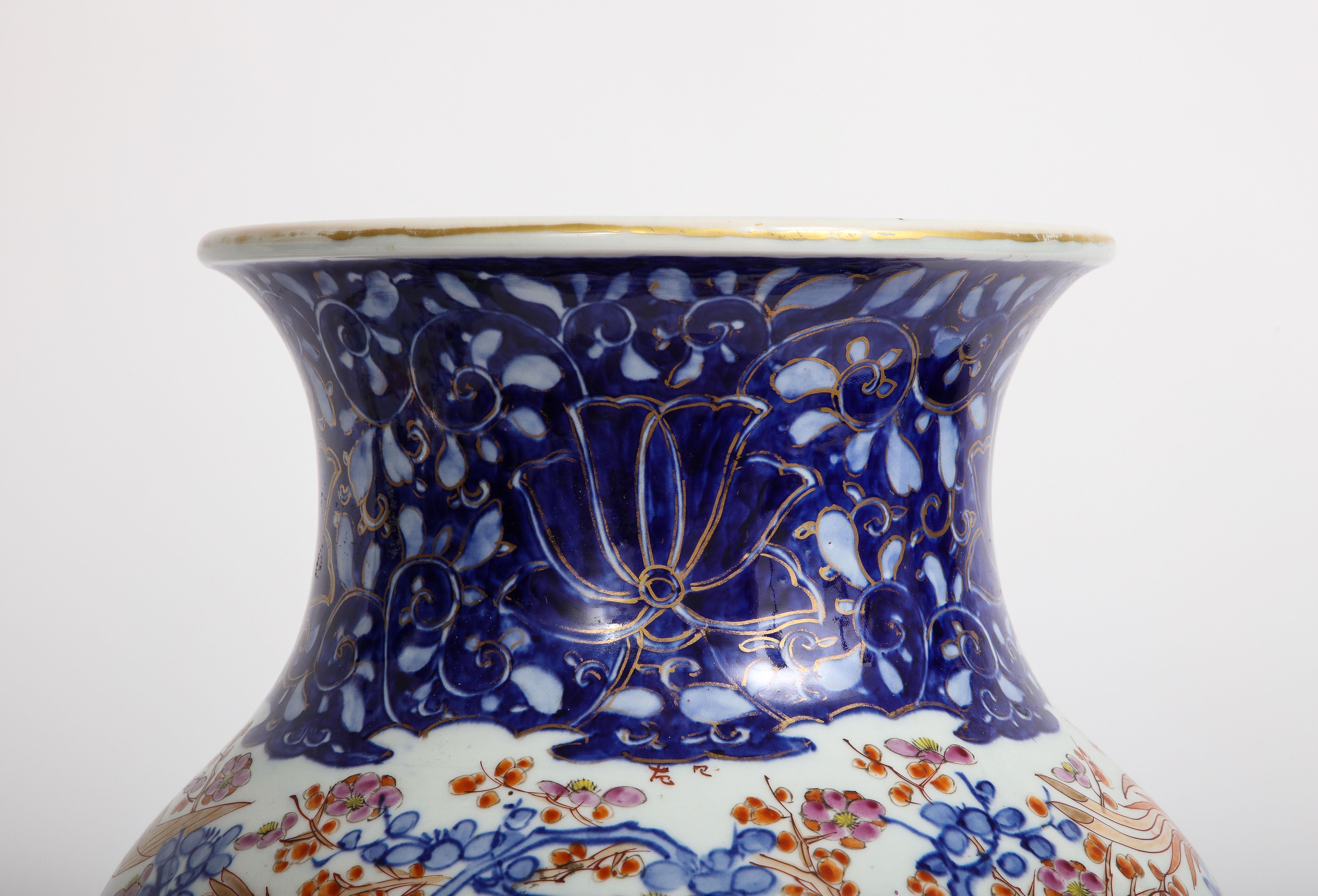 Una grande coppia di vasi in porcellana giapponese Imari Porcelain del XIX secolo del periodo Meji in vendita 11