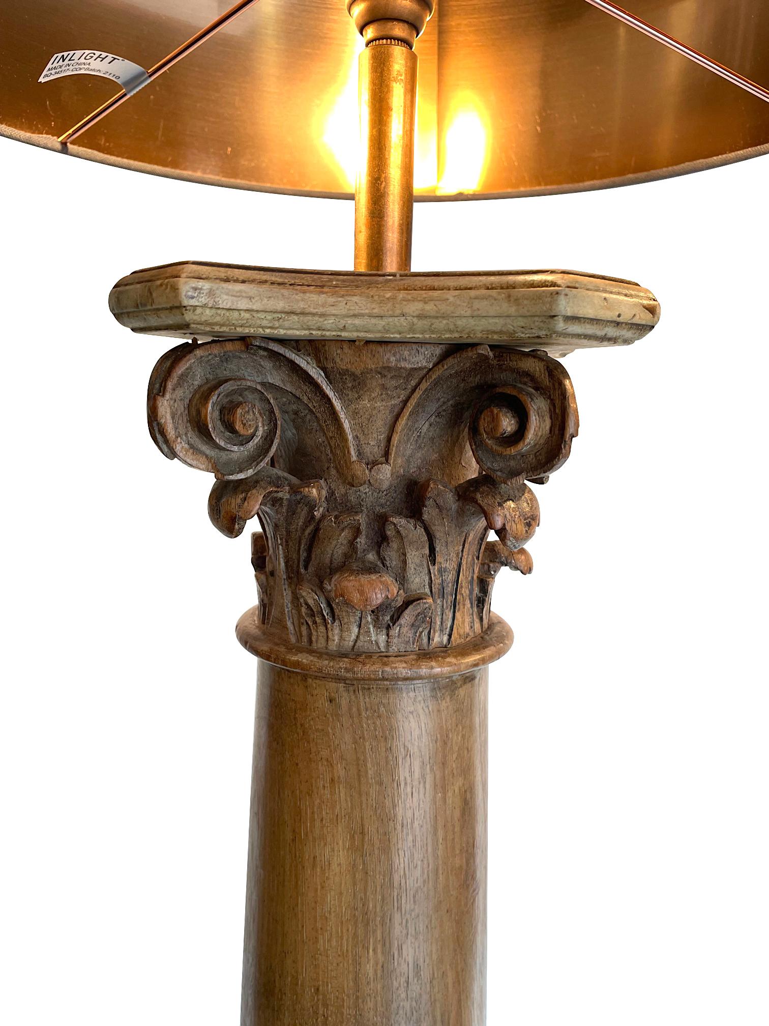 Large Pair of 19th Century Oak Corinthian Column Lamps with Carved Cherubs In Good Condition In London, GB