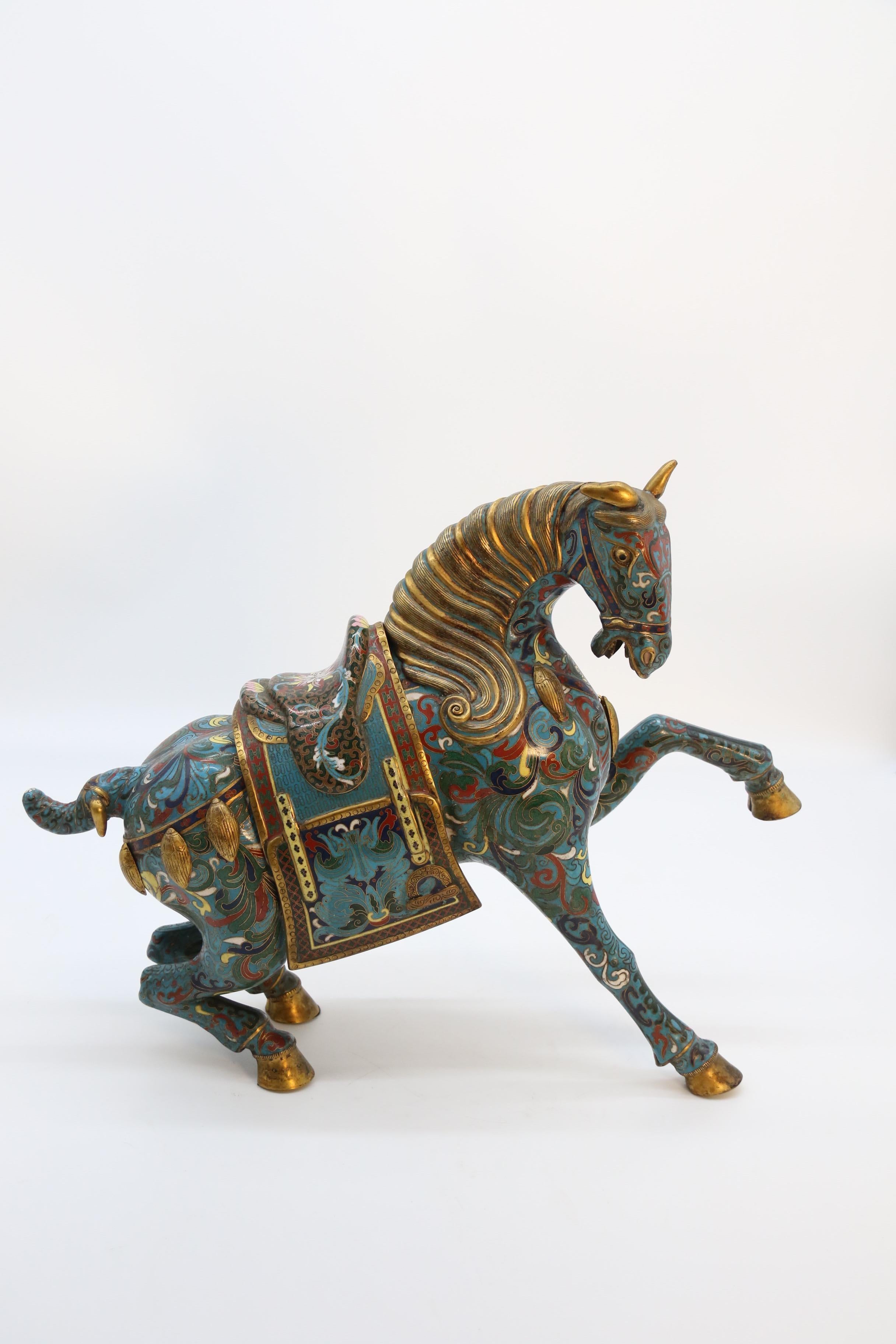 A large pair of antique Chinese archaic style cloisonne horses circa 1910 In Good Condition In Central England, GB