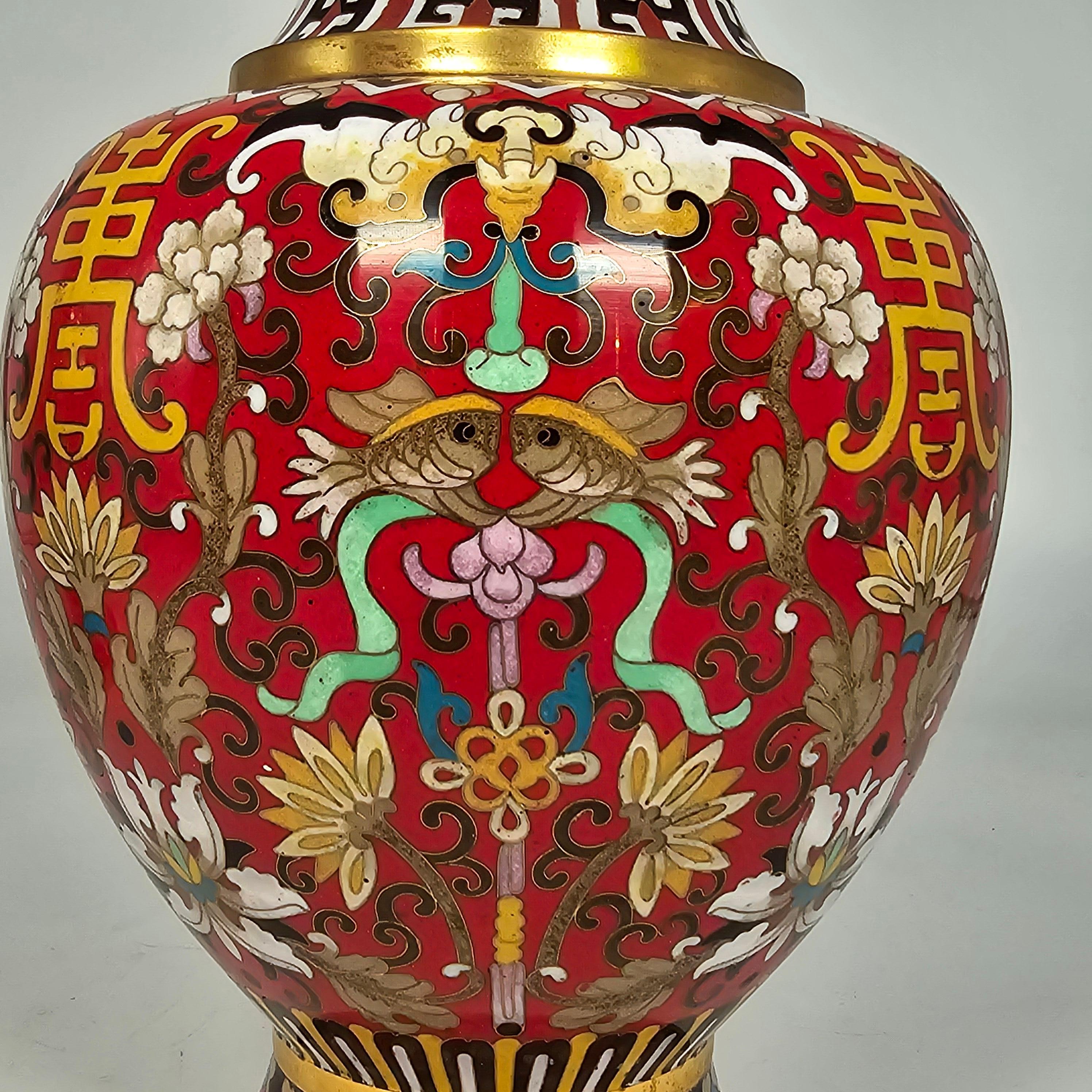 A large pair of boldly decorated Chinese cloisonné vases circa 1930 For Sale 7