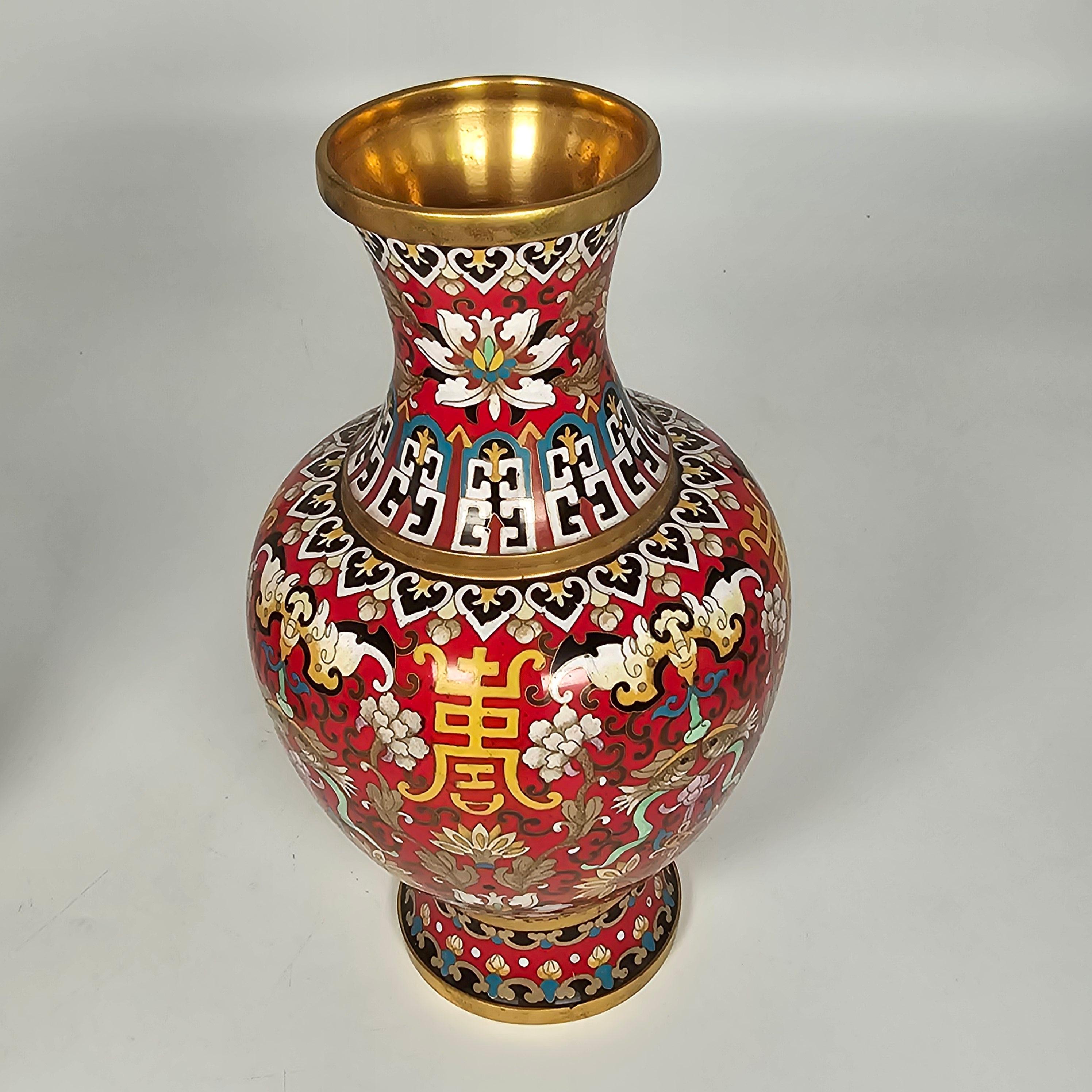 Ceramic A large pair of boldly decorated Chinese cloisonné vases circa 1930 For Sale