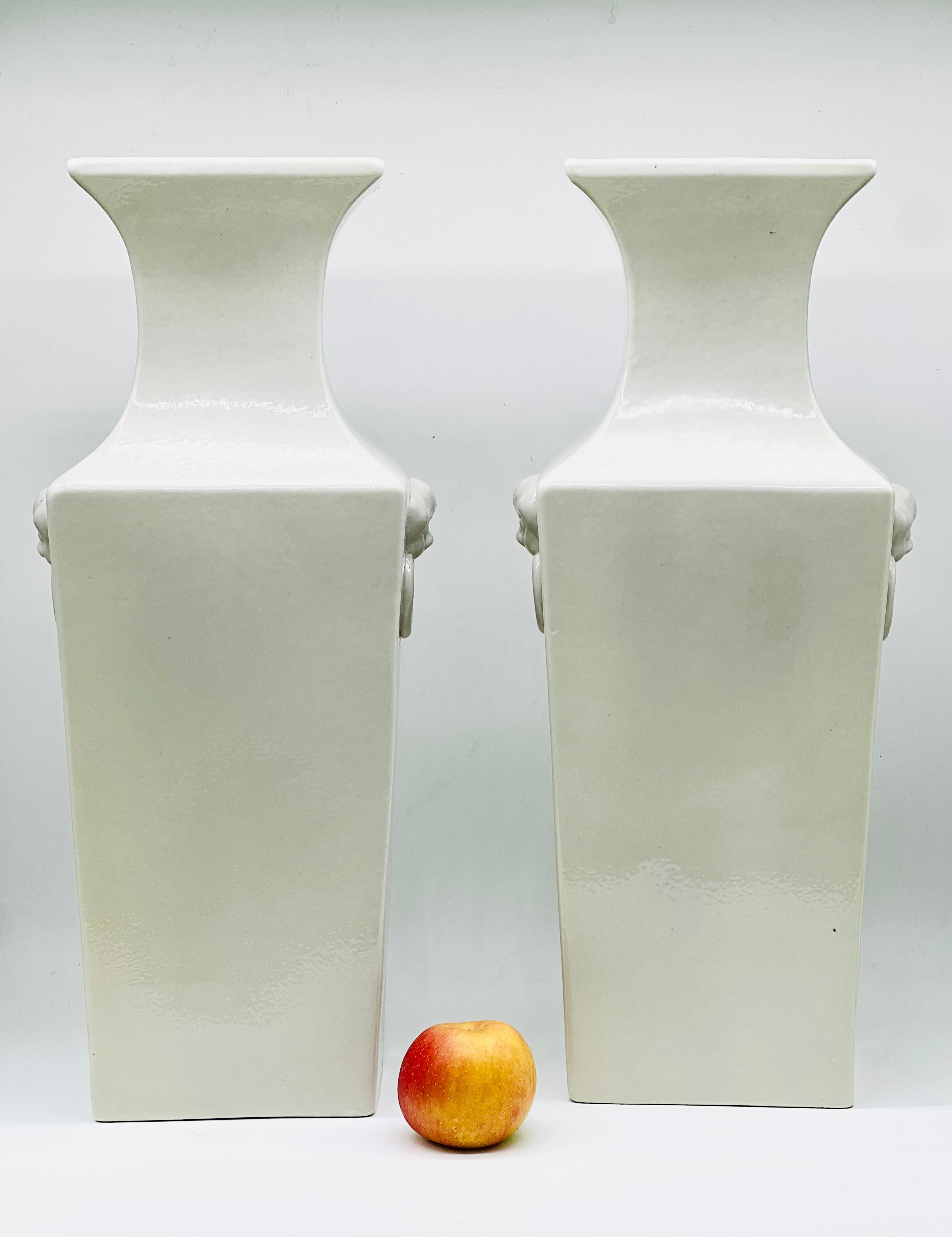 Large Pair of Chinese Blanc De Chine Vases, Republic Period, Early 20th C In Good Condition For Sale In London, GB