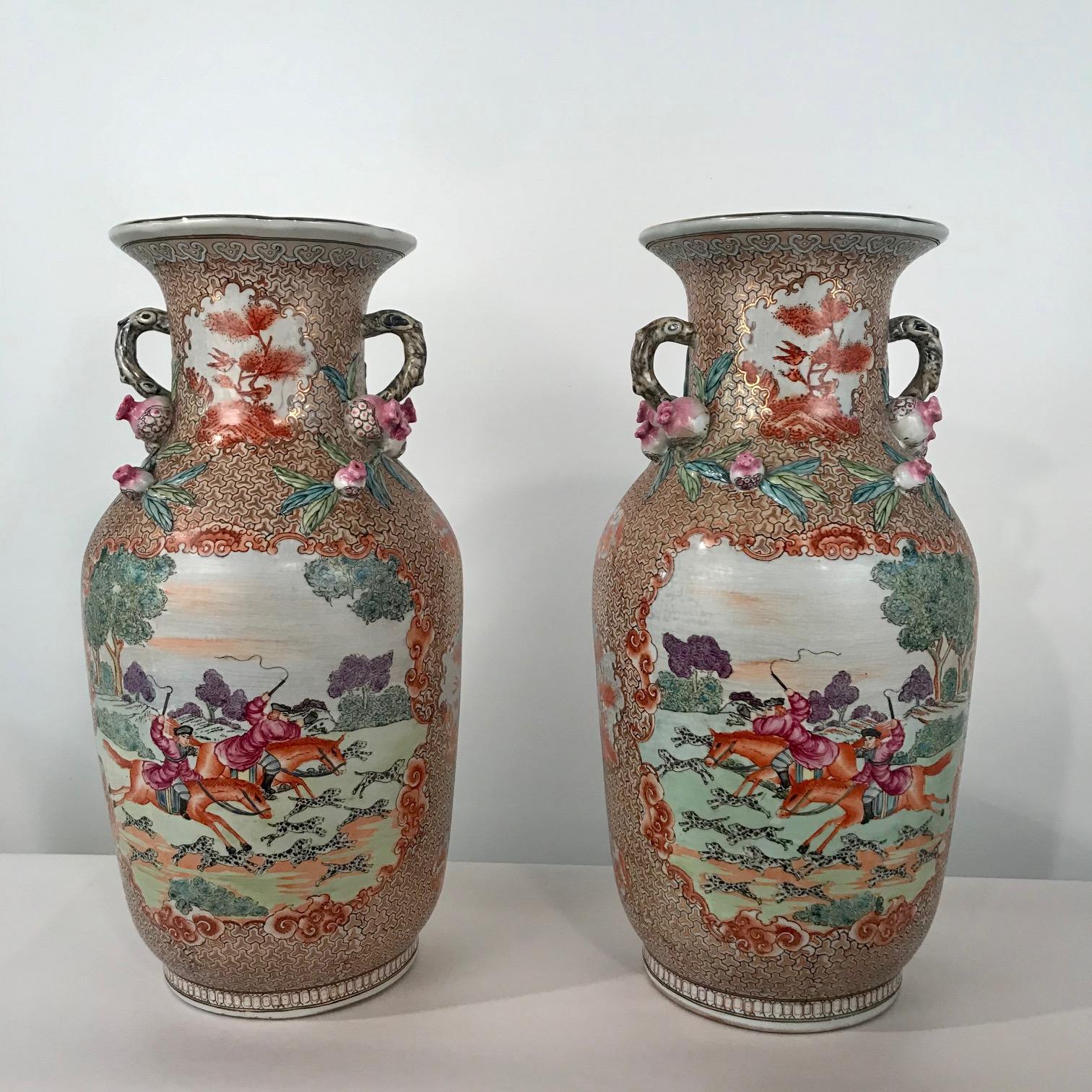 Hand-Painted Large Pair of Chinese Export Vases in the Rockefeller Palette For Sale