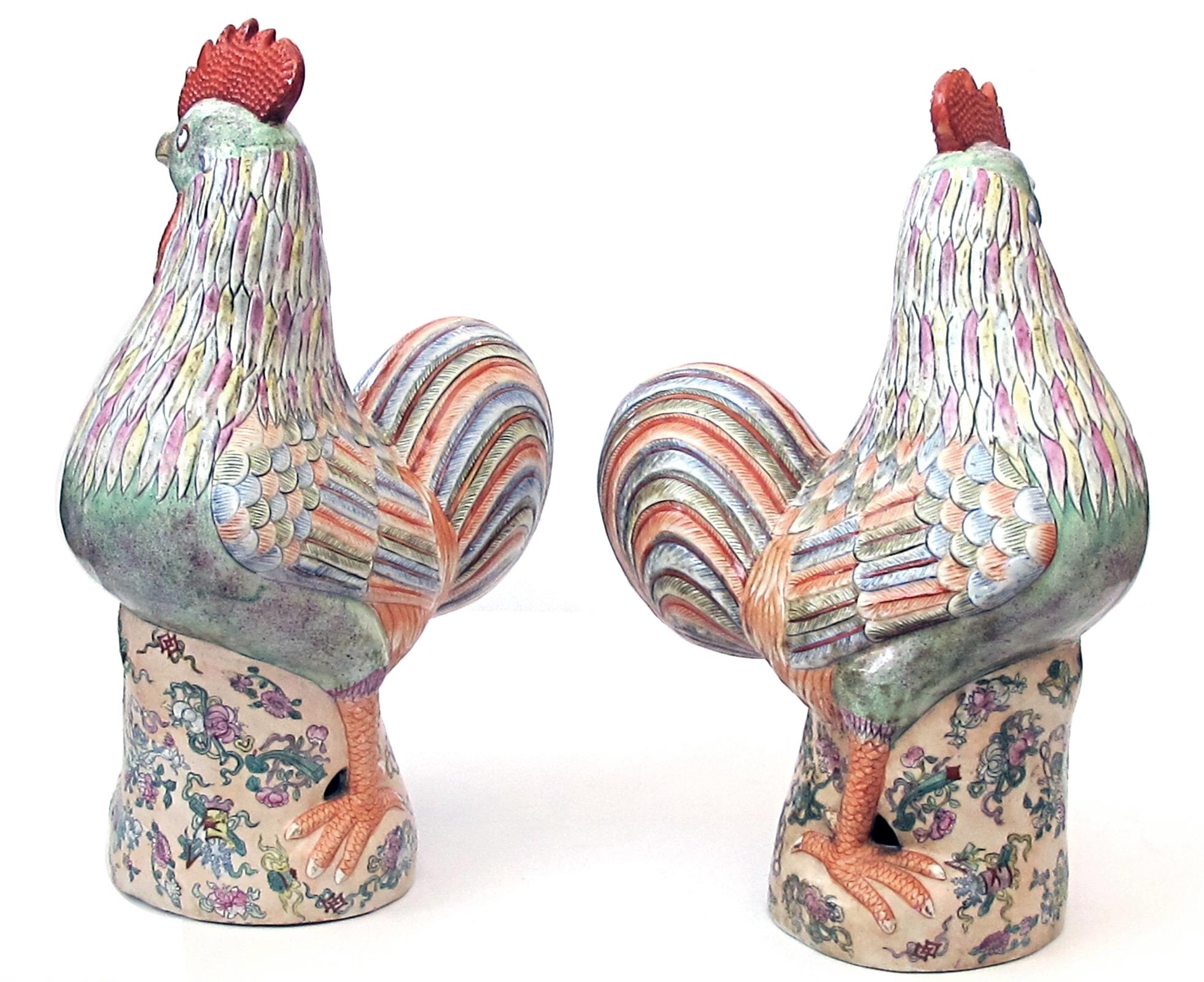 Large Pair of Early 20th Century Chinese Export Polychrome Porcelain Roosters 1