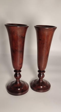 Paire de vases en bois d'if du XVIIIe siècle, vers 1760