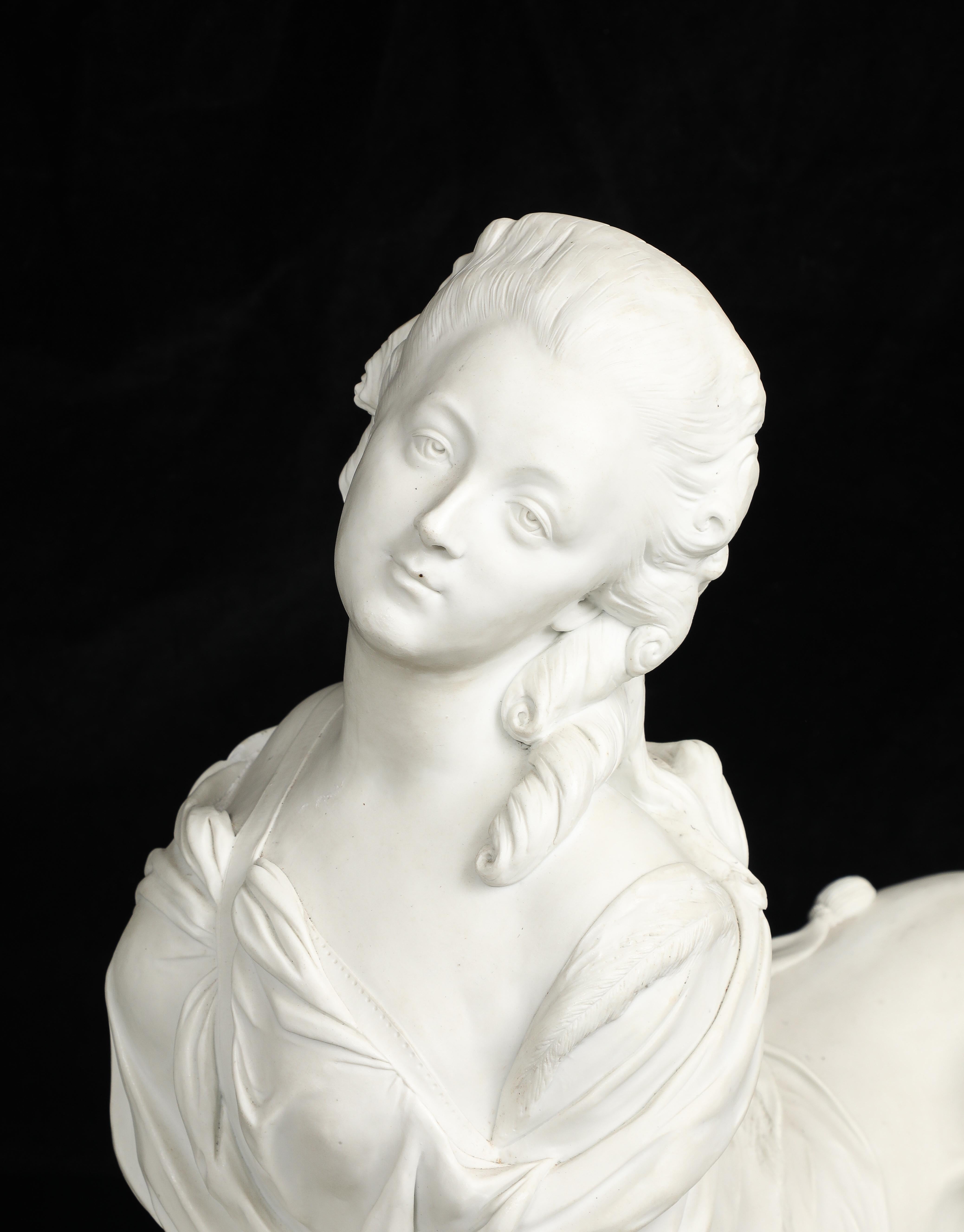 Una grande coppia di figure di sfingi reali in porcellana biscuit di Sèvres a grandezza di palazzo in vendita 5