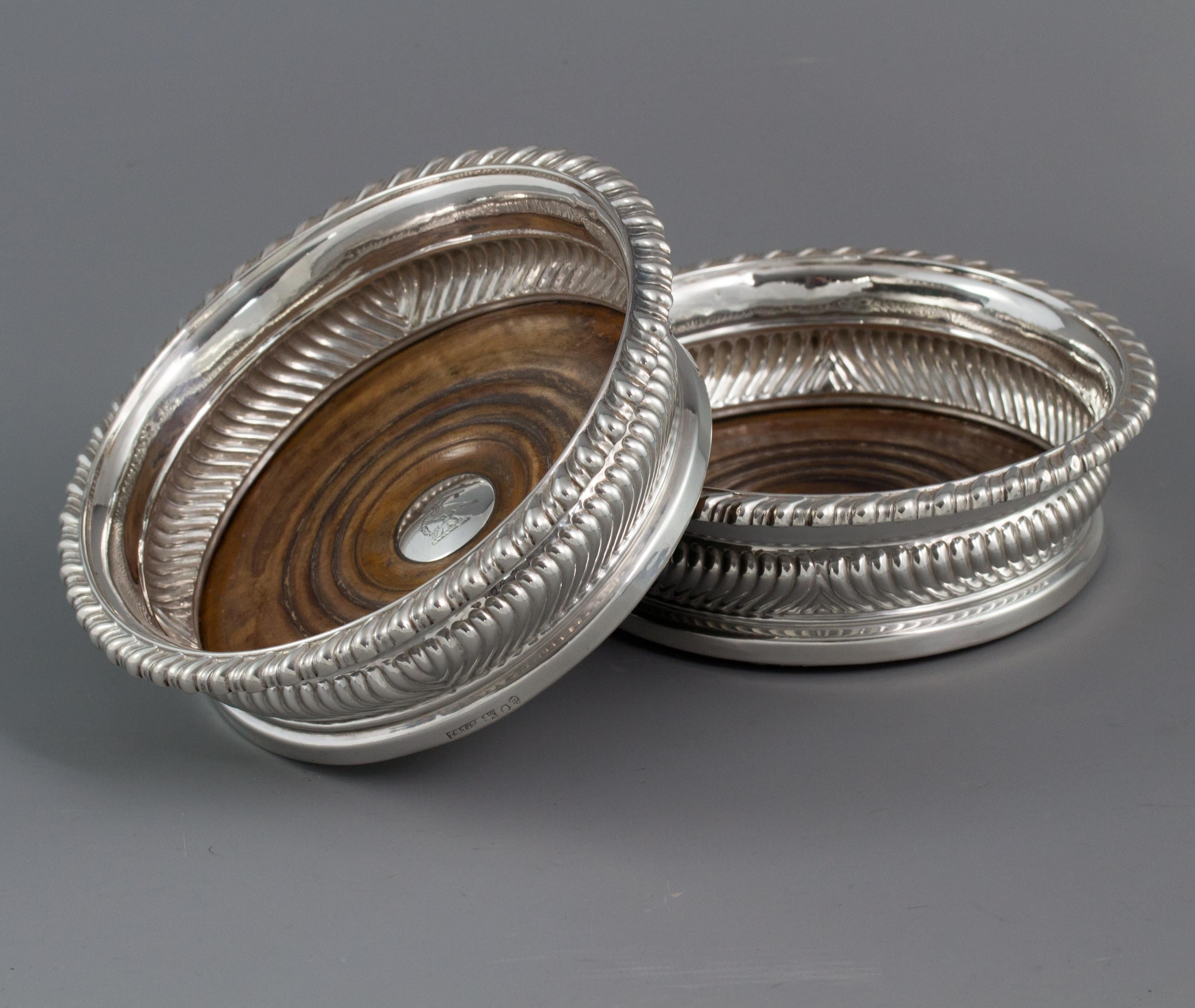 Large Pair of George III Silver Wine Coasters, Sheffield, 1819 In Good Condition In Cornwall, GB