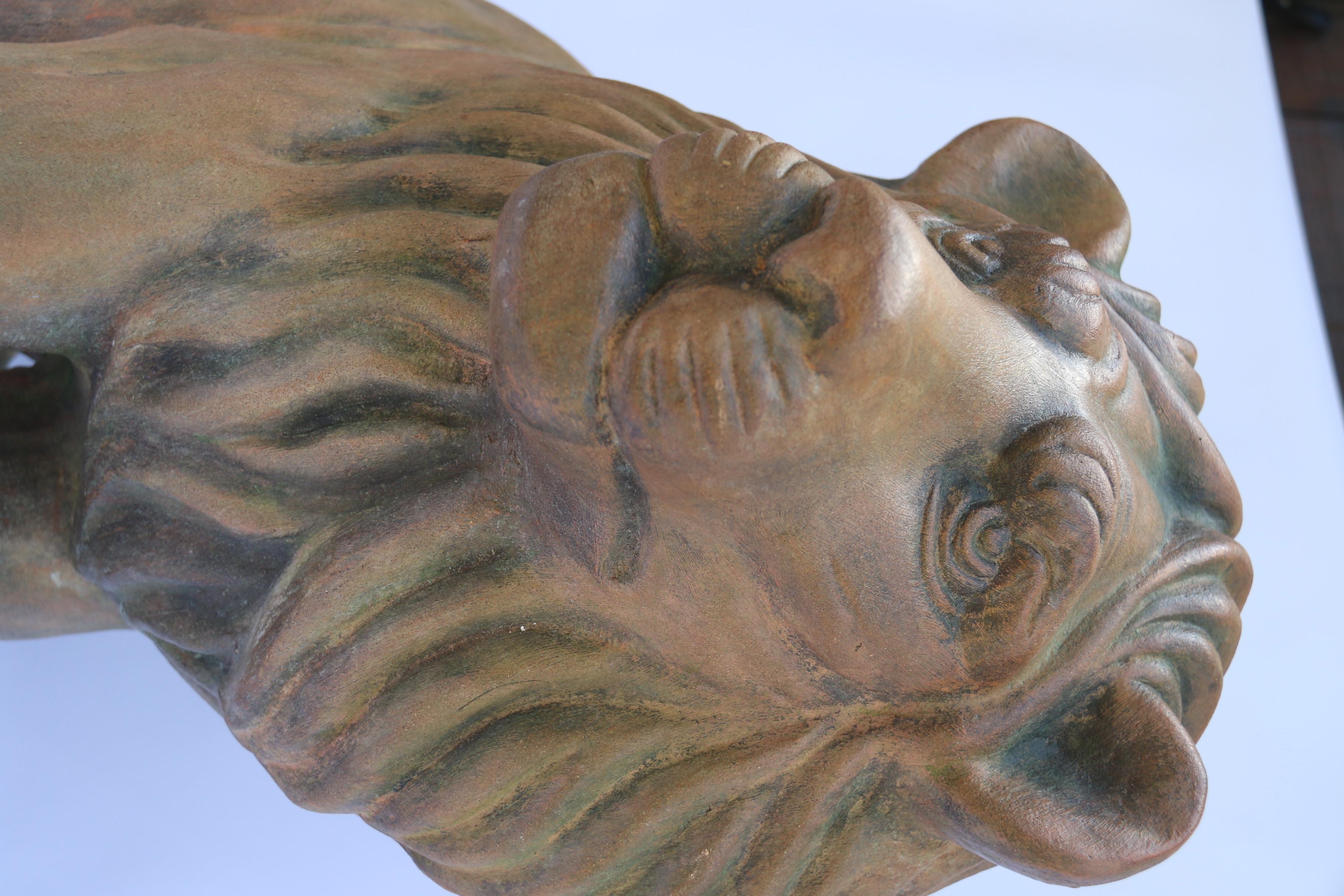 Coppia di leoni classici seduti in terracotta italiana, 1910 circa in vendita 6