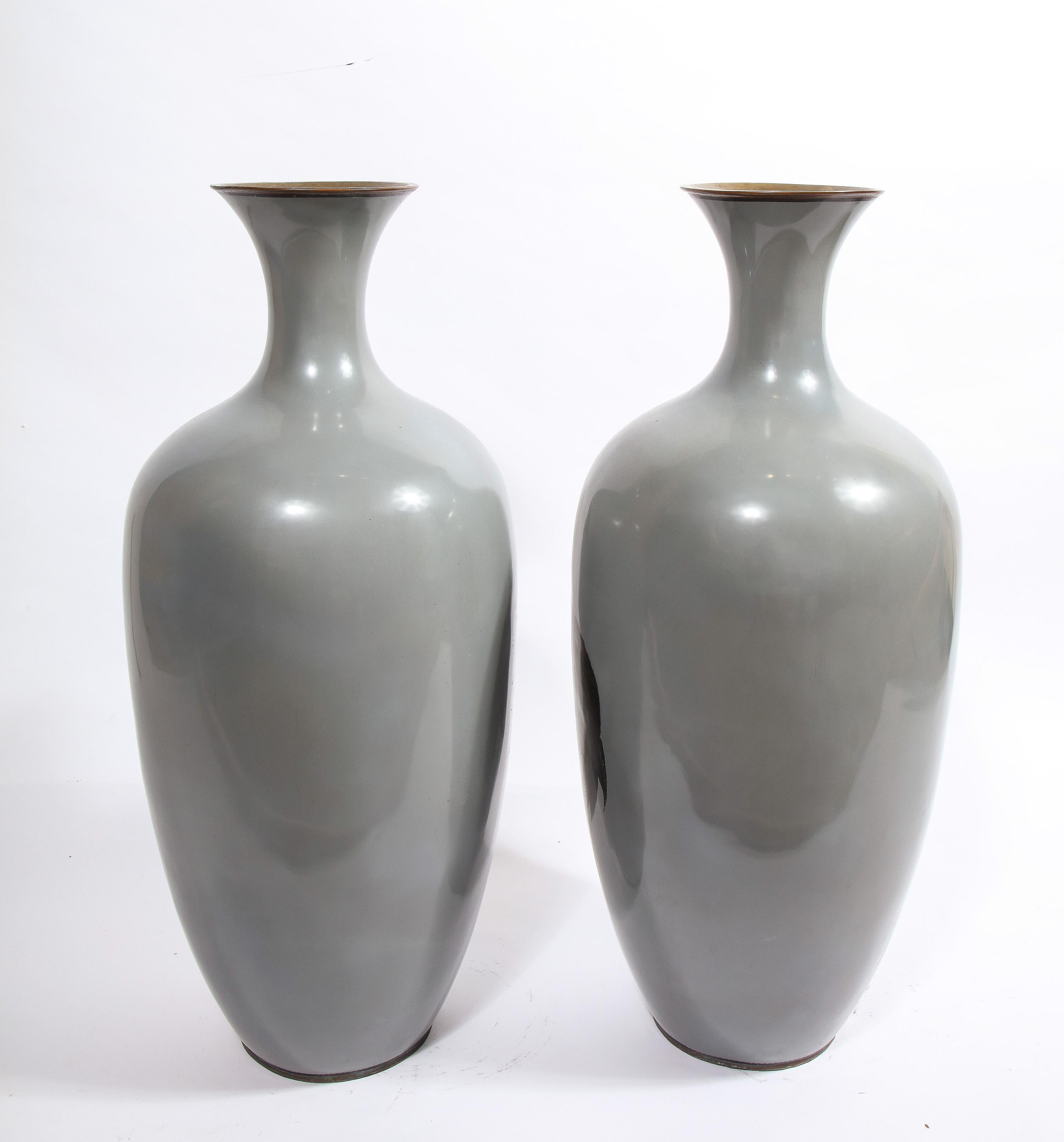 Large Pair of Japanese Meiji Period Cloisonne Enamel Vases with Cranes 12