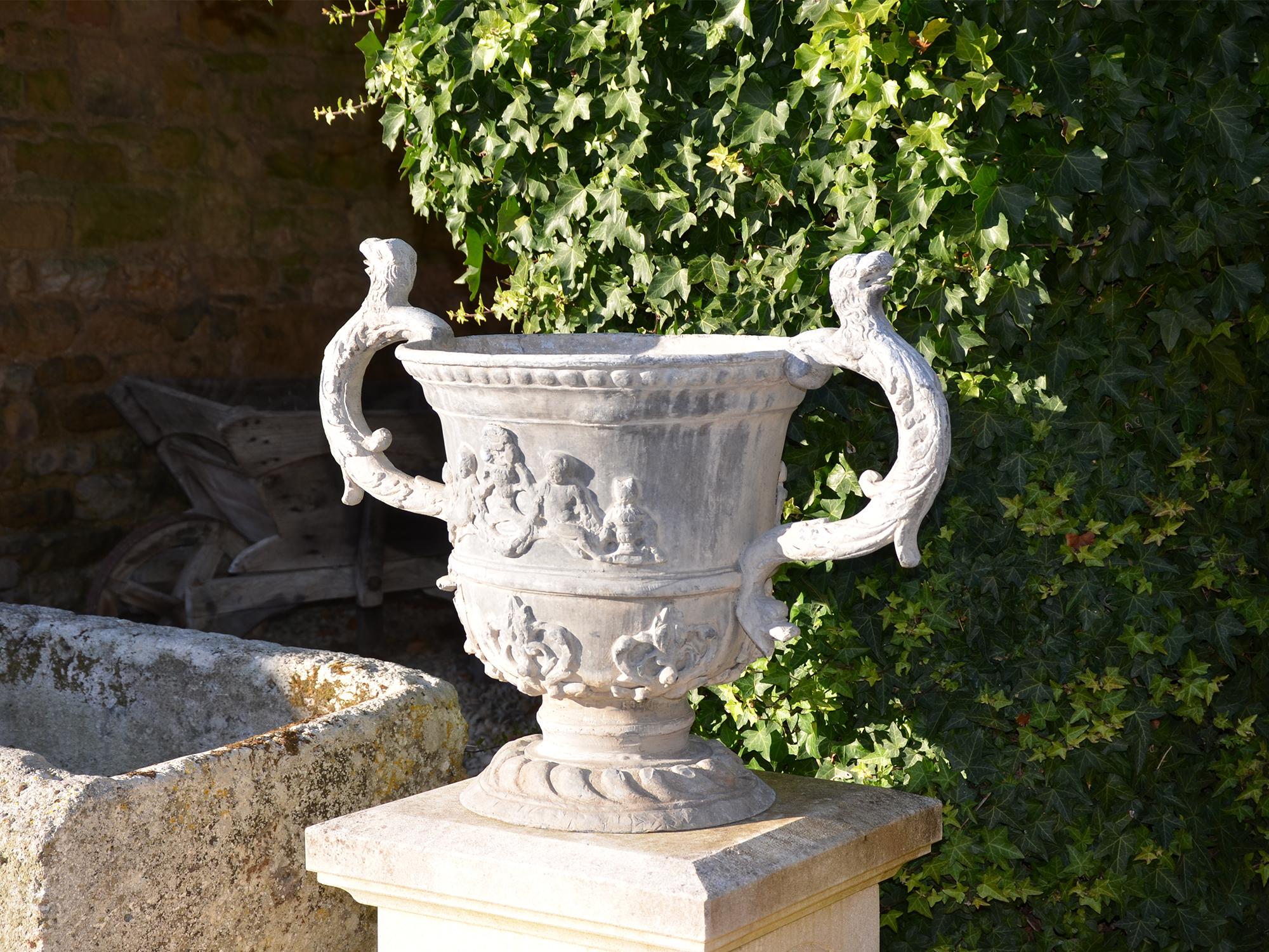 Large Pair of Early 20th Century Lead Urns For Sale 1