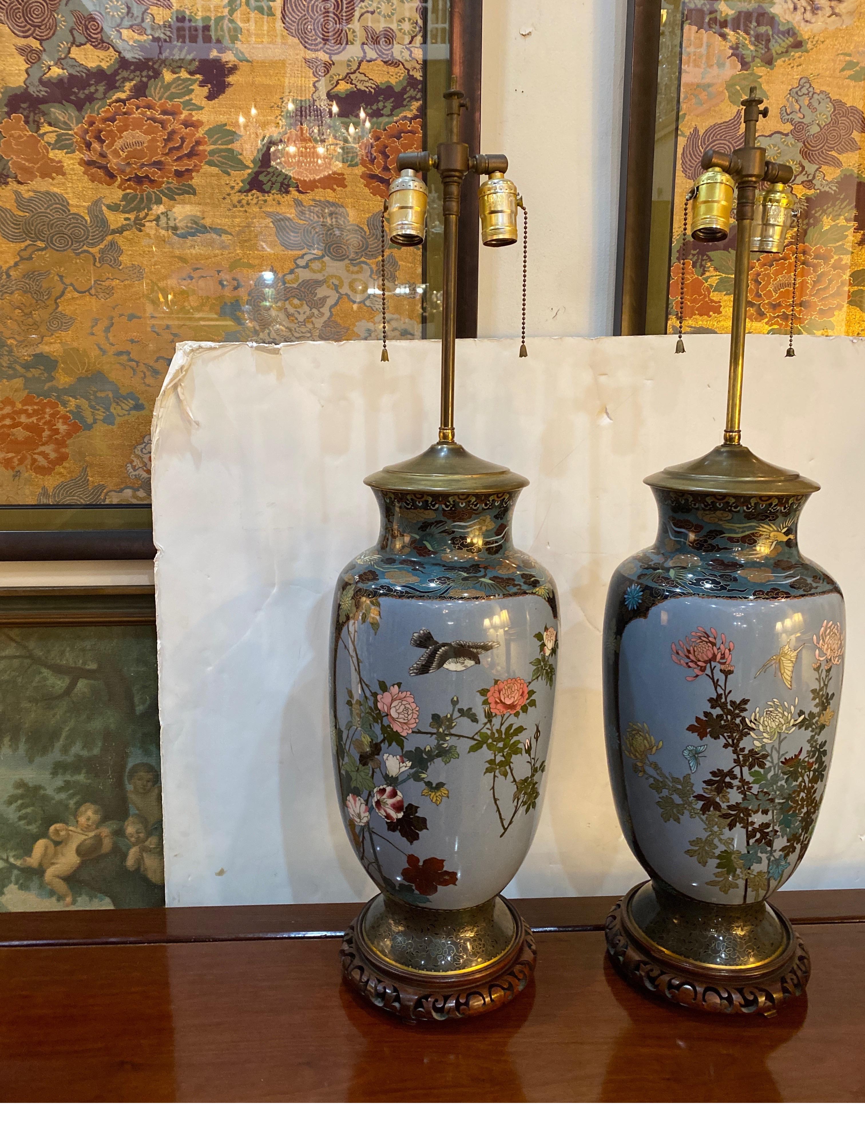 Large Pair of Meiji-Showa Period Japanese Cloisonné Lamps 5