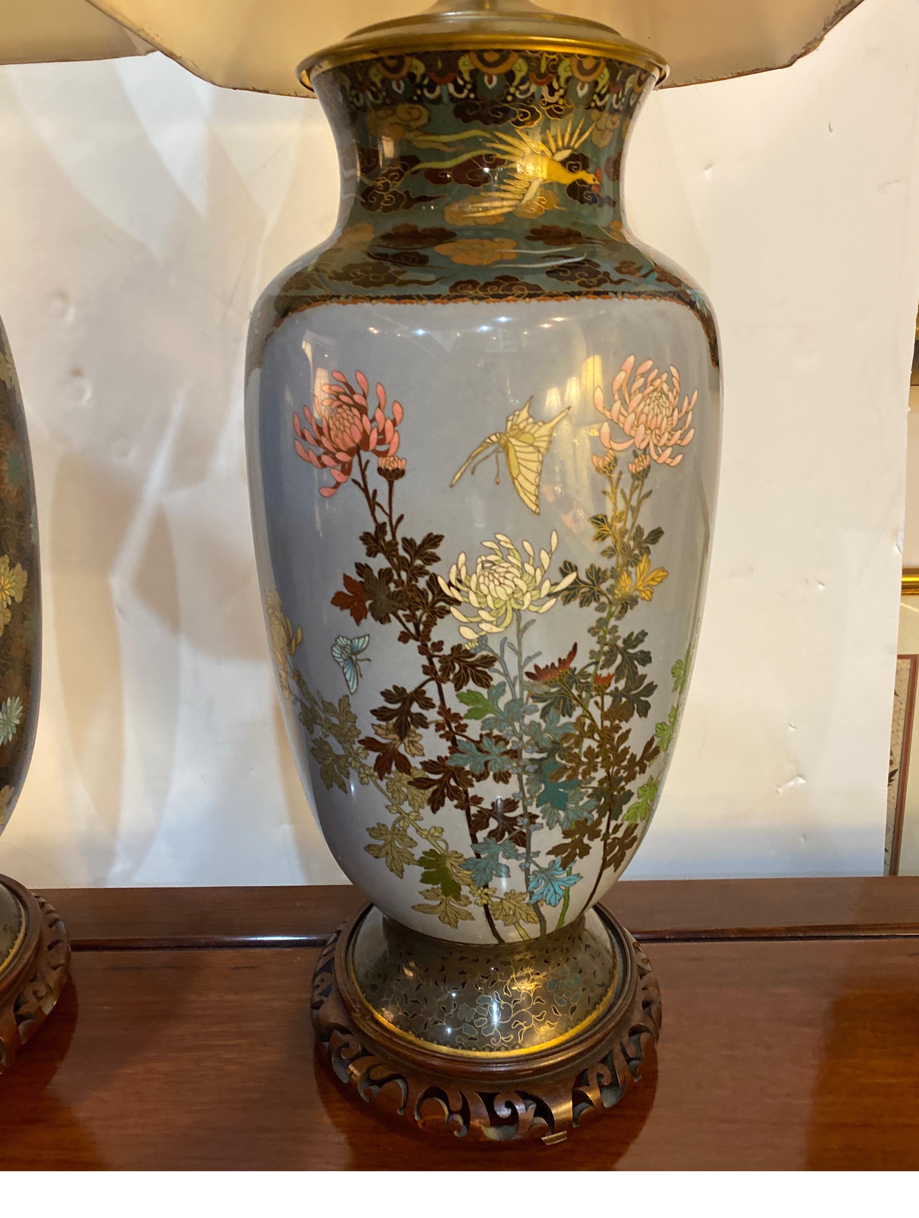 Large Pair of Meiji-Showa Period Japanese Cloisonné Lamps In Excellent Condition In Lambertville, NJ
