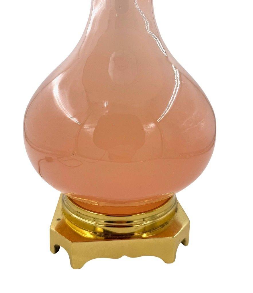 Paire de lampes Paul Hanson des années 1950 avec des bases en verre opalin rose de Murano en vente 4