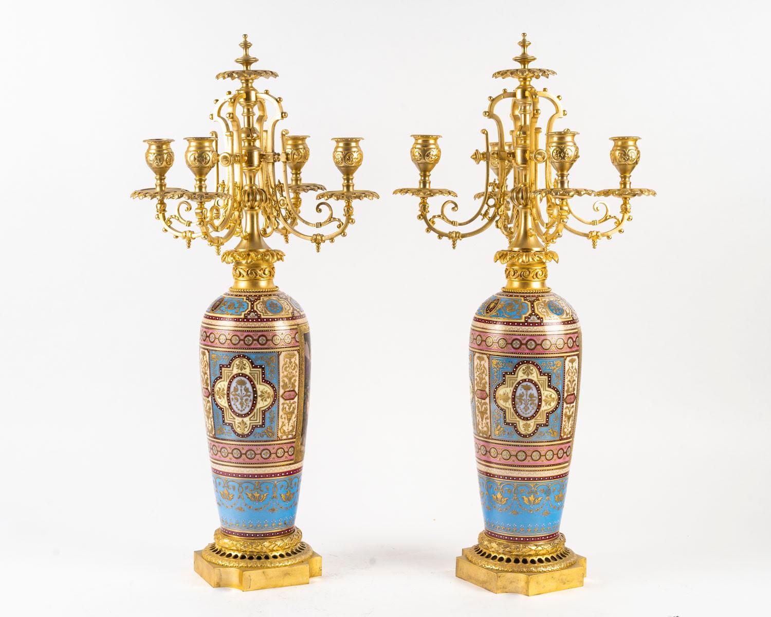 A Large Pair of Vienna Porcelain and Gilt Bronze Candelabras, 19th Century. In Good Condition For Sale In Saint-Ouen, FR