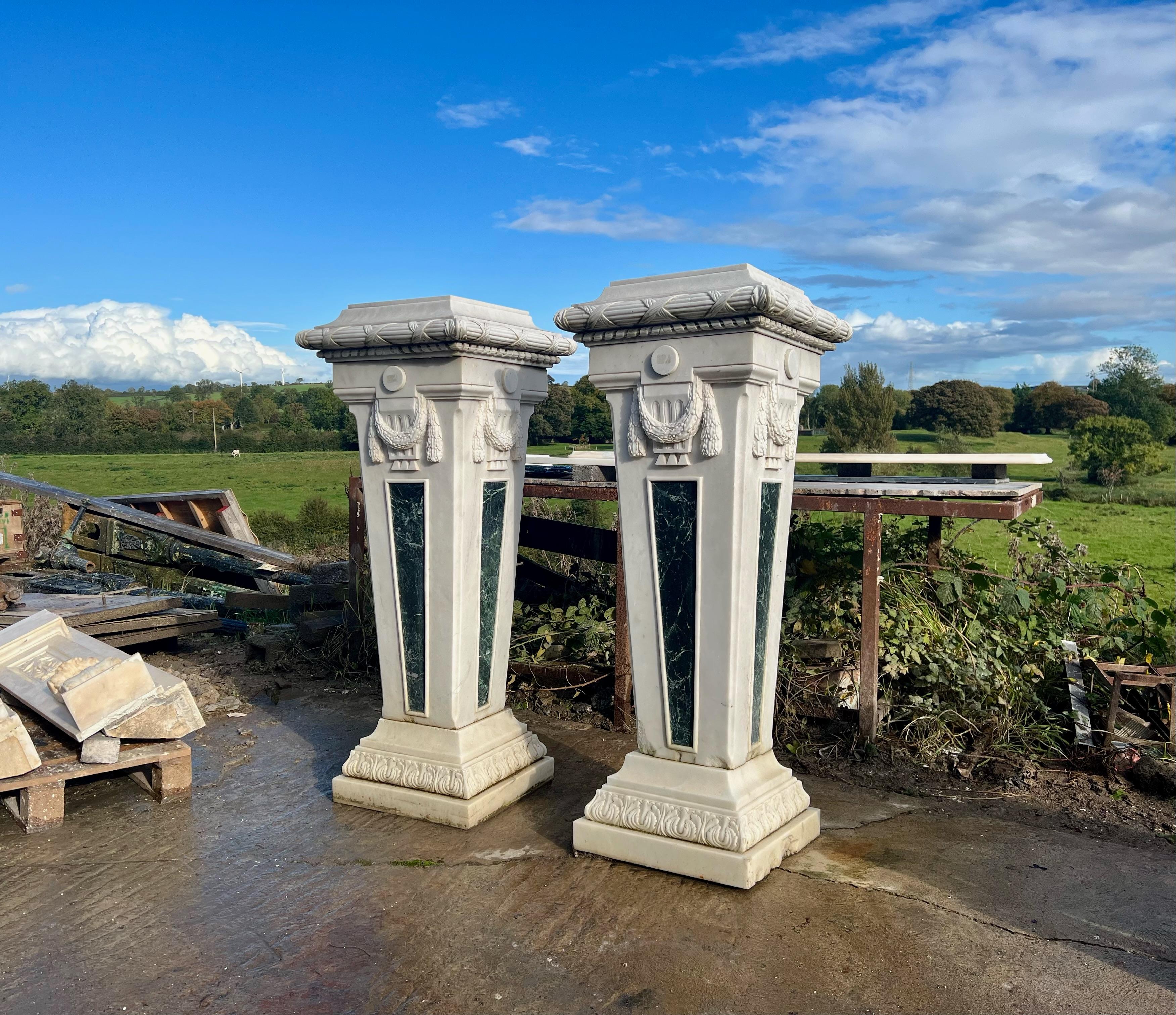 Carved A large pair of white statuary marble with green inlay pedestals  For Sale
